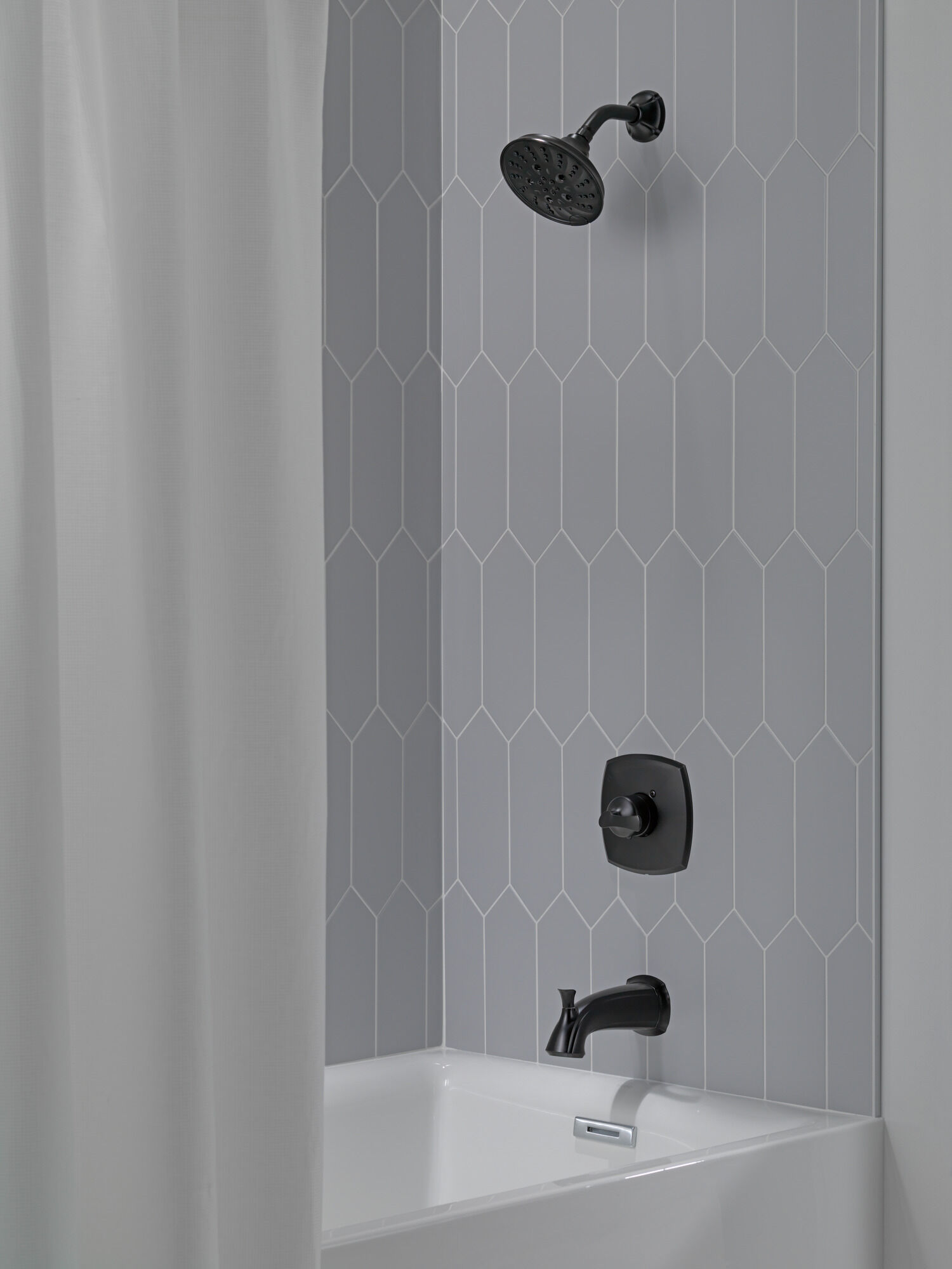 Monitor 14 Series Tub and Shower Trim in Matte Black 144748-BL