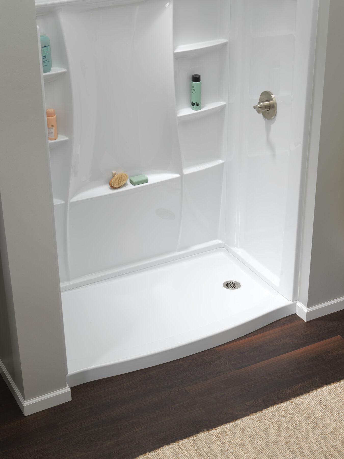 60 x 32" Curved Alcove Shower Base with Right Drain in High Gloss White