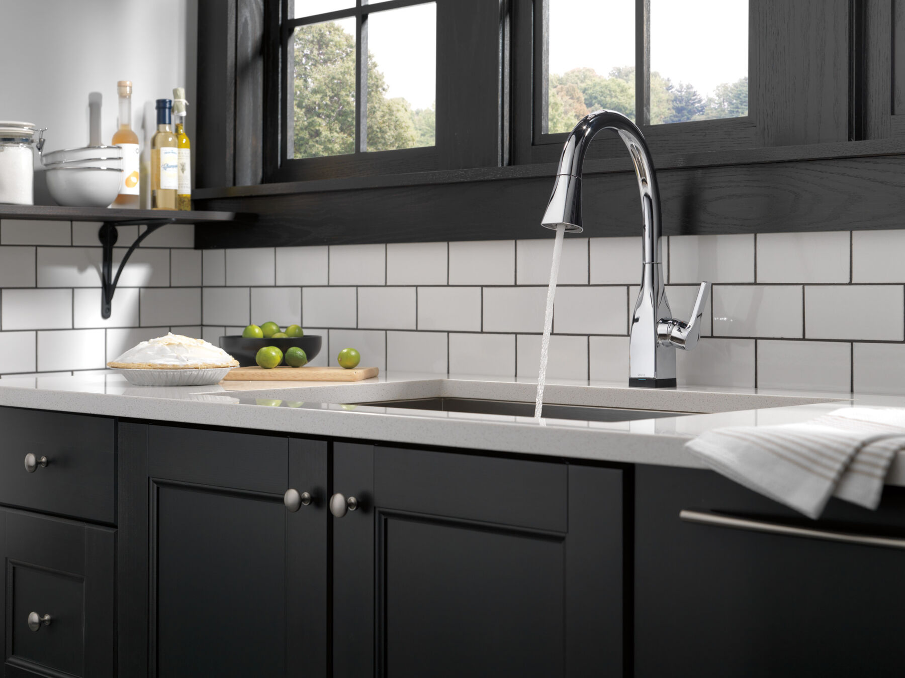 Single Handle Pull-Down Kitchen Faucet with Touch2O® and ShieldSpray®  Technologies in Chrome 9183T-DST
