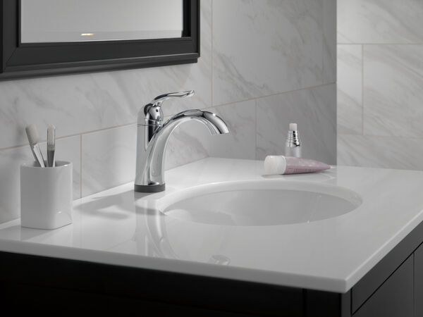 Single Handle Bathroom Faucet with Touch<sub>2</sub>O.xt® Technology, image 8
