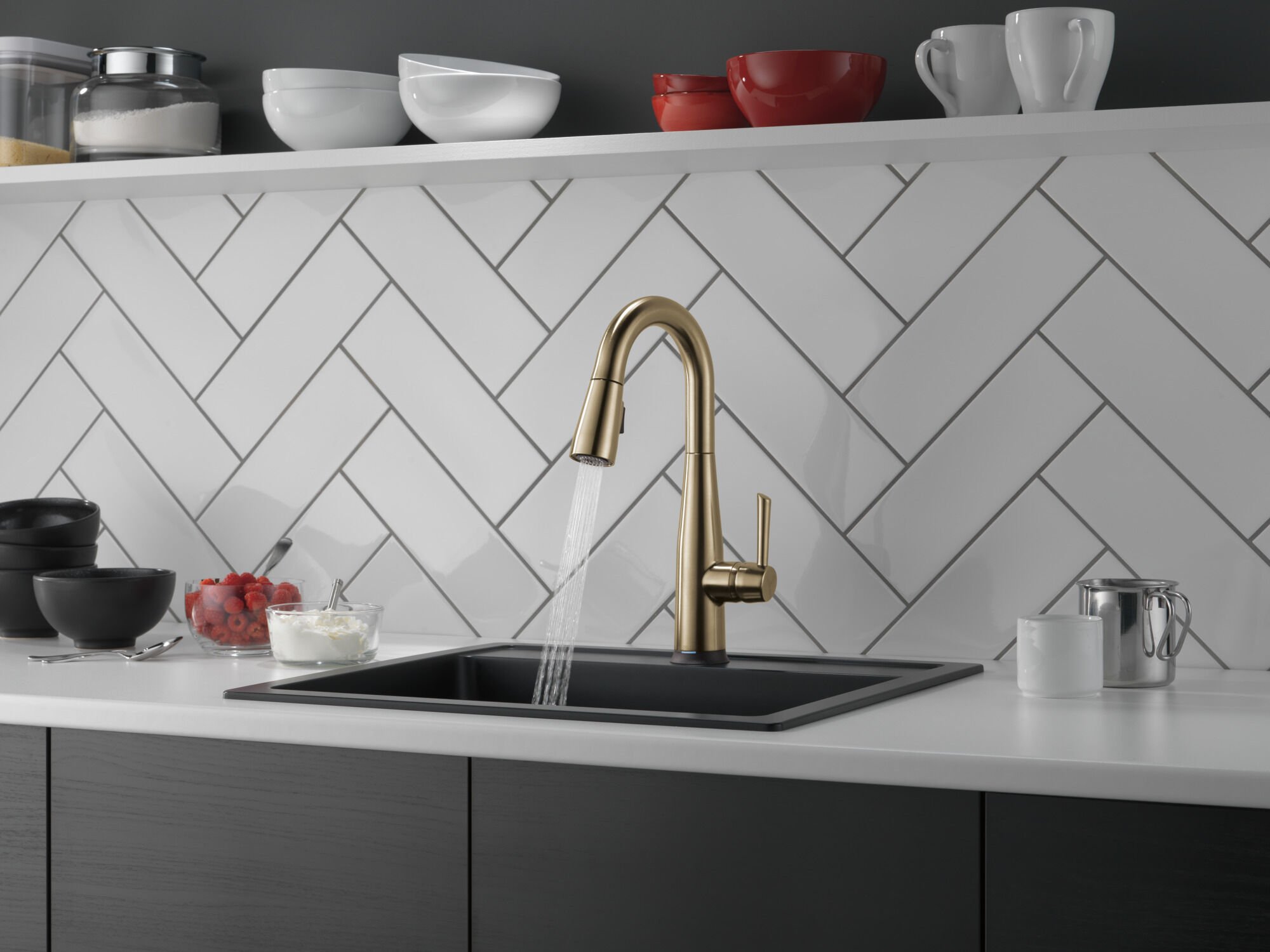 Single Handle Pull-Down Bar/Prep Faucet with Touch2O® Technology