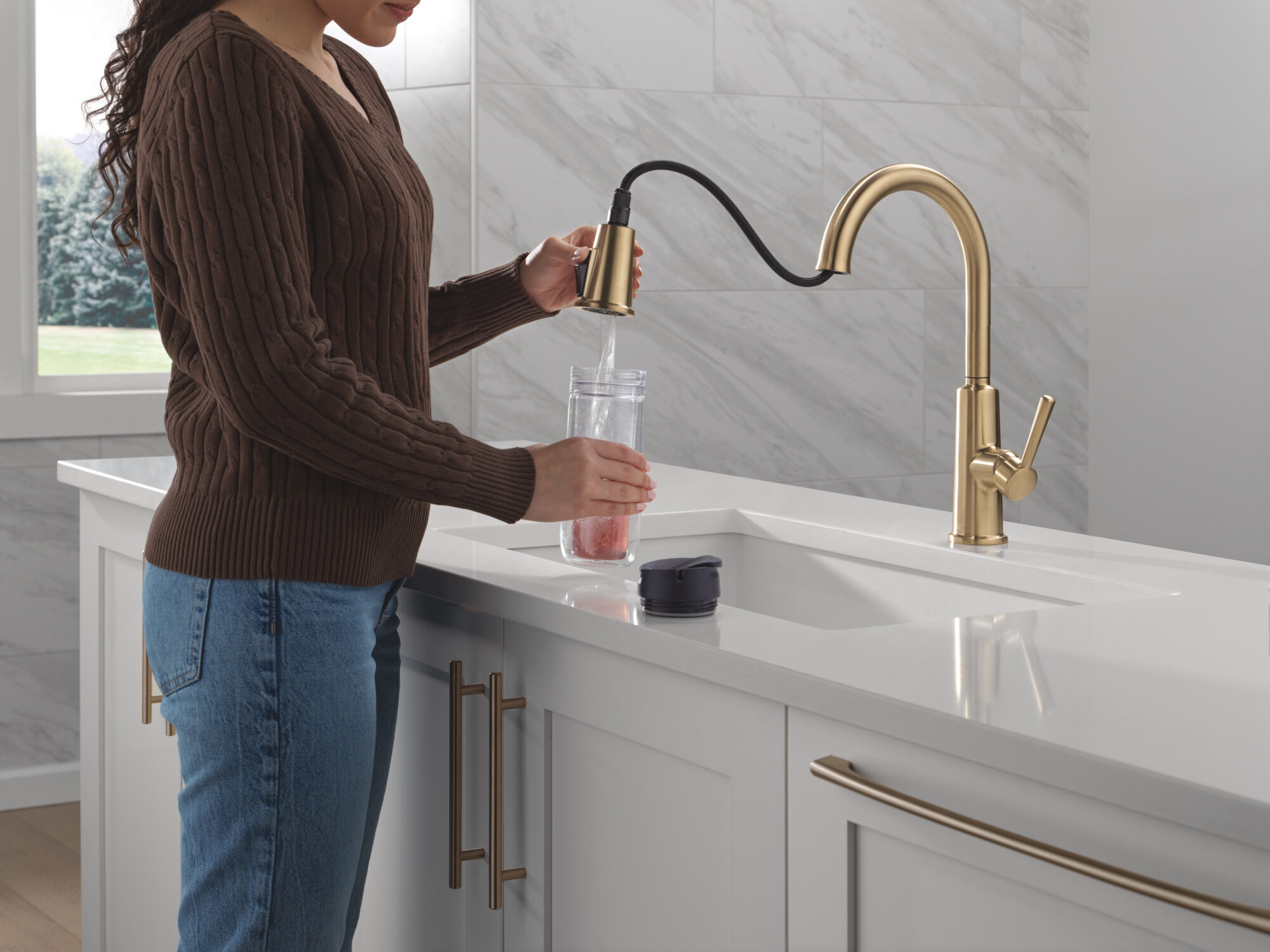 Single Handle Pull-Down Kitchen Faucet in Champagne Bronze 19730LF