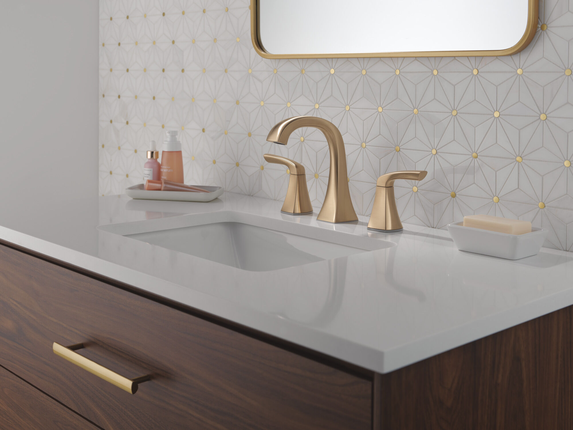 Two Handle Widespread Bathroom Faucet in Champagne Bronze 35895LF