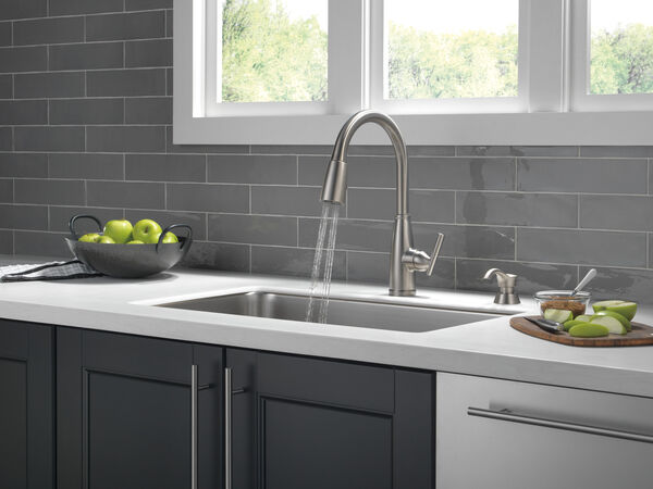 Single Handle Pull-Down Kitchen Faucet with Soap Dispenser ...