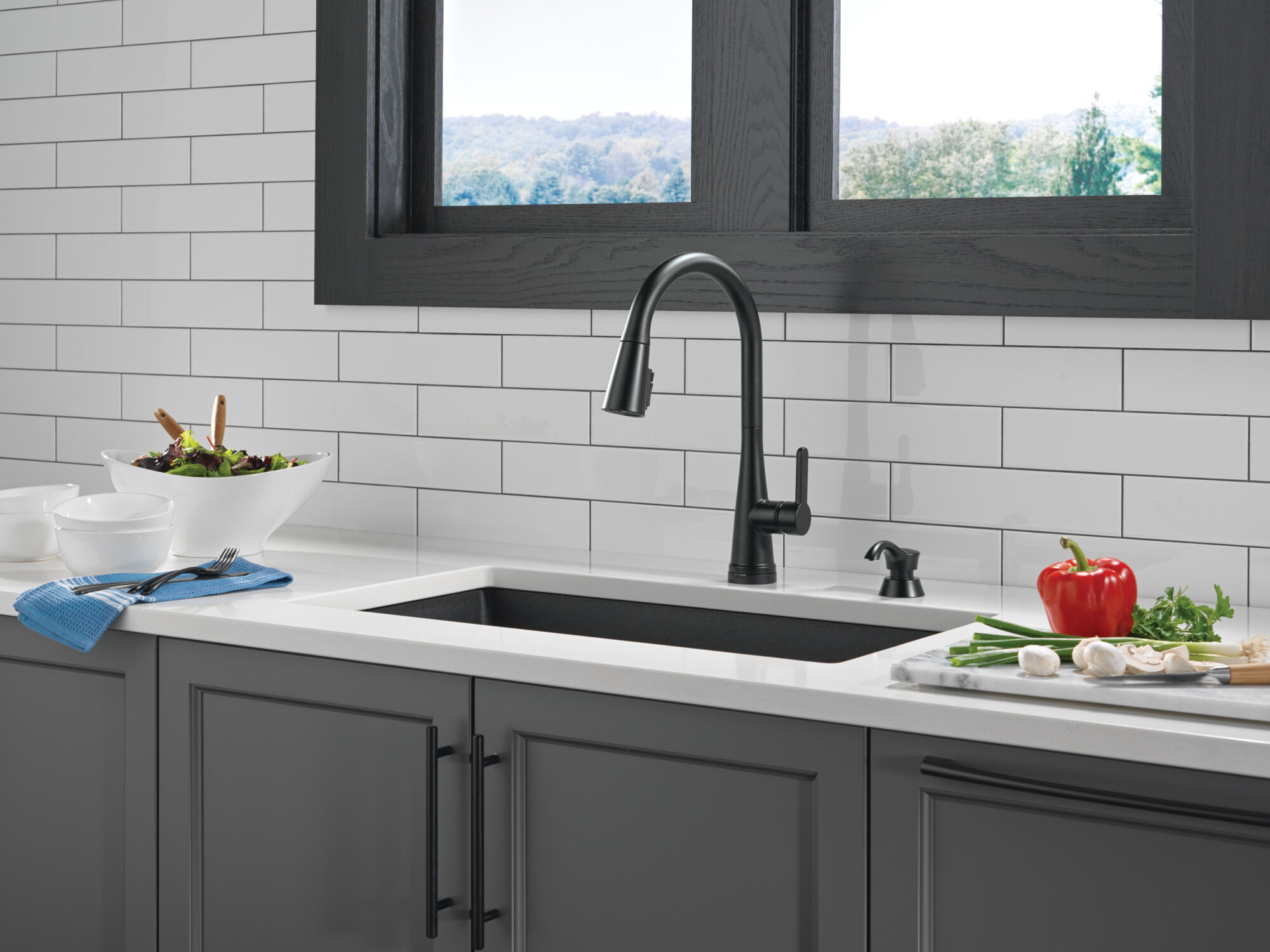 Single Handle Pull-Down Touch2O® Technology Kitchen Faucet with