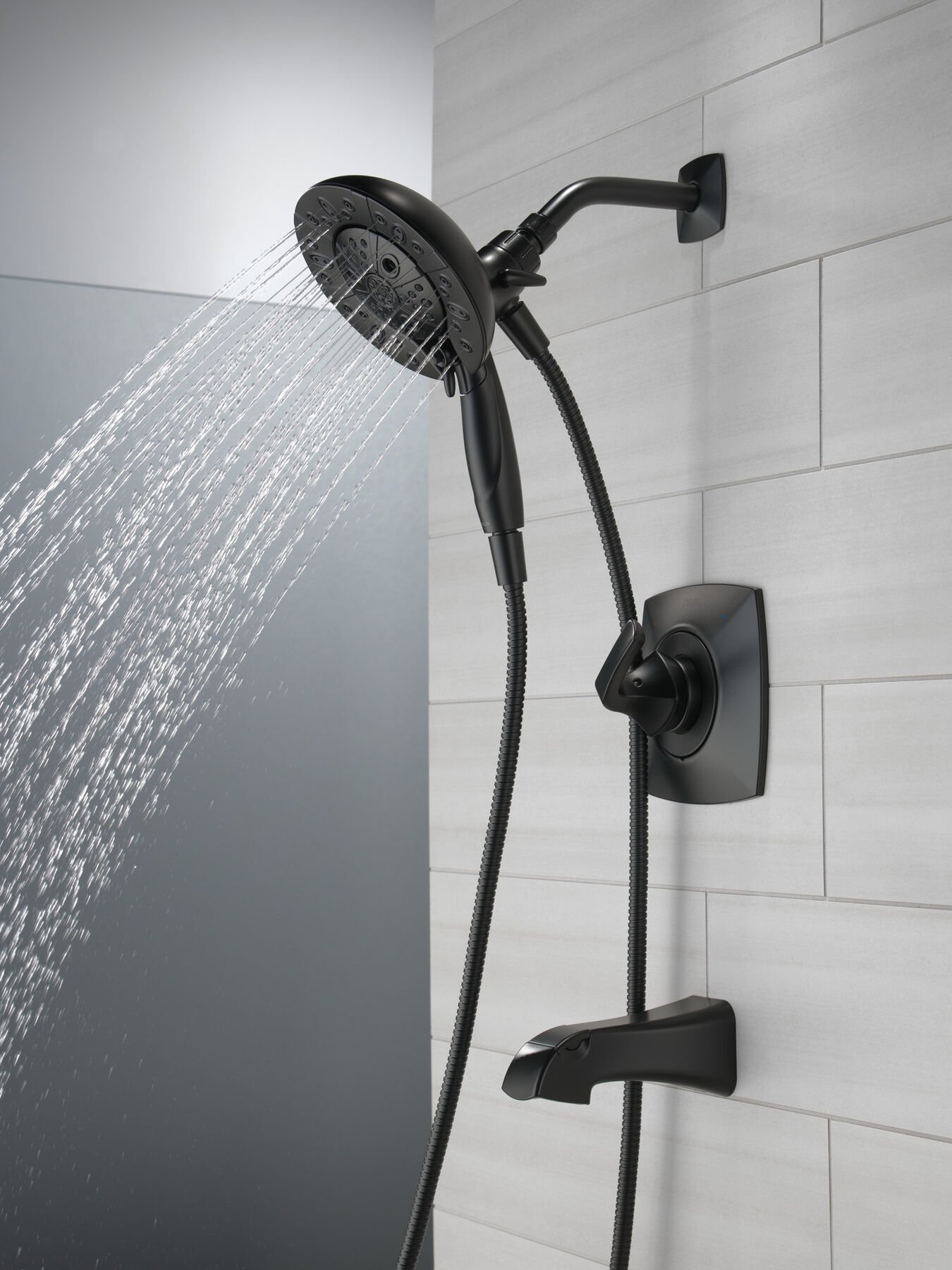 Monitor® 14 Series Tub and Shower with In2ition® Two-in-One Shower  