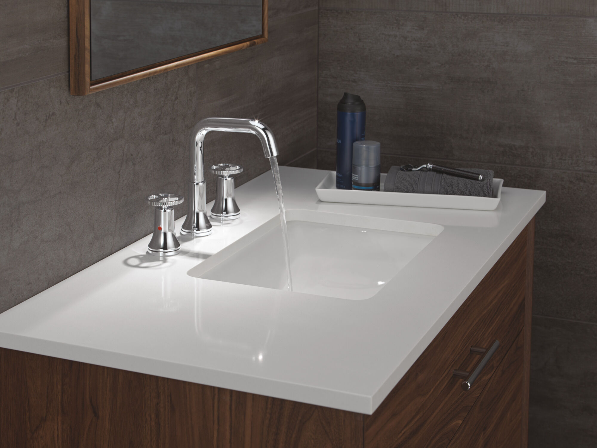 FAUCET TWO 箱無し 三和ボタン Central Brass Slow-Close Two Handle Lavatory Faucet