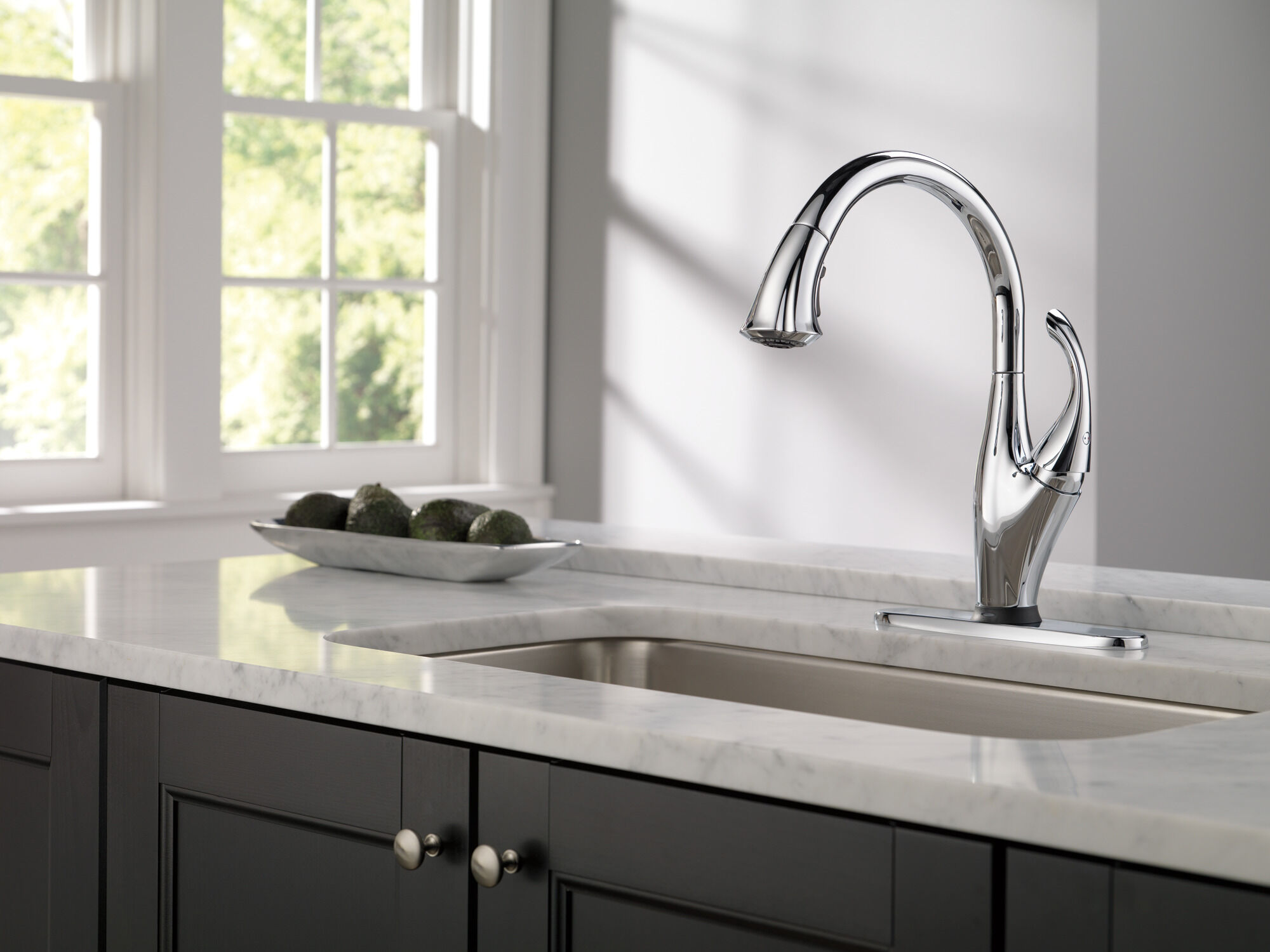 Single Handle Pull-Down Kitchen Faucet with Touch2O® and