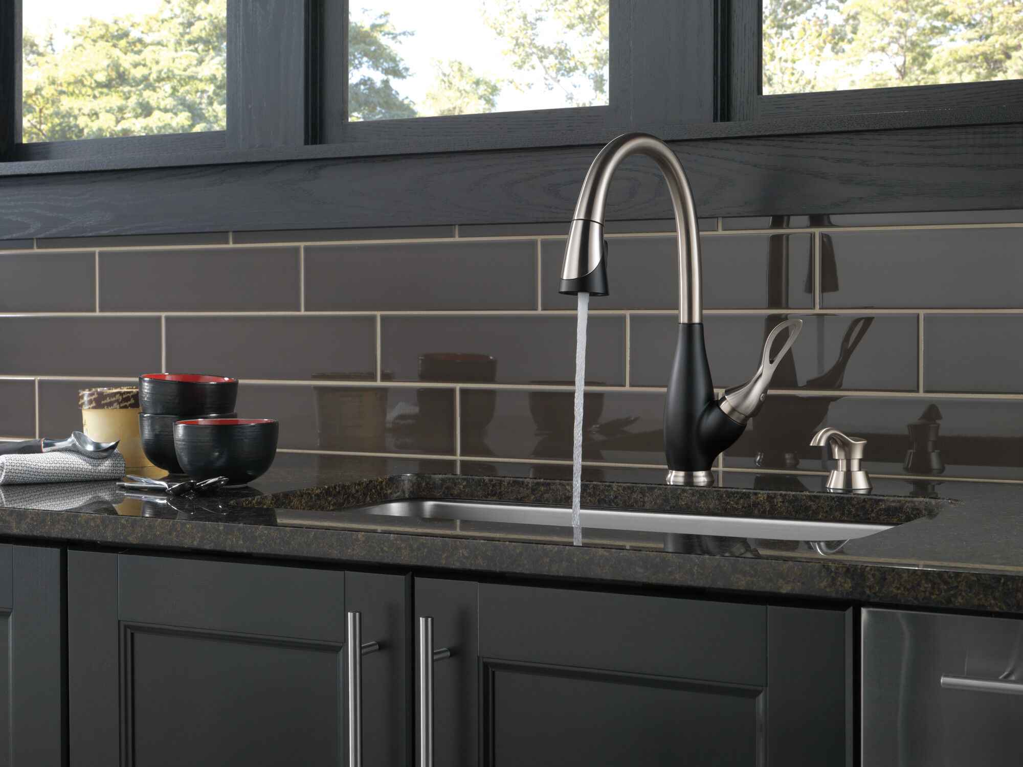 ブルンスタ　デルタスピン BRUNSTA ブルンスタ ペンダントランプシェード, ブラック, 30 cm - IKEA