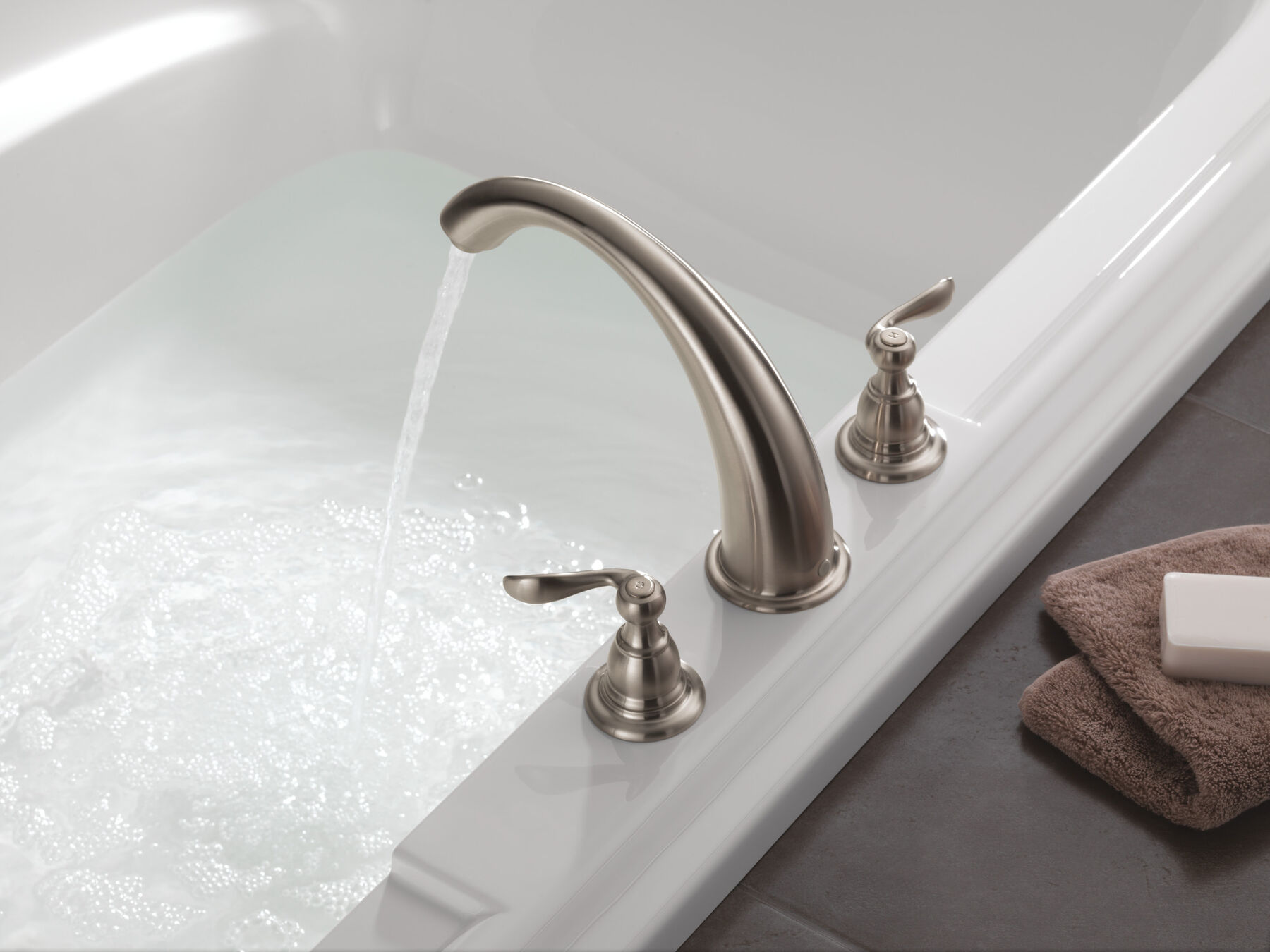Roman Tub Trim in Stainless BT2796-SS | Delta Faucet 