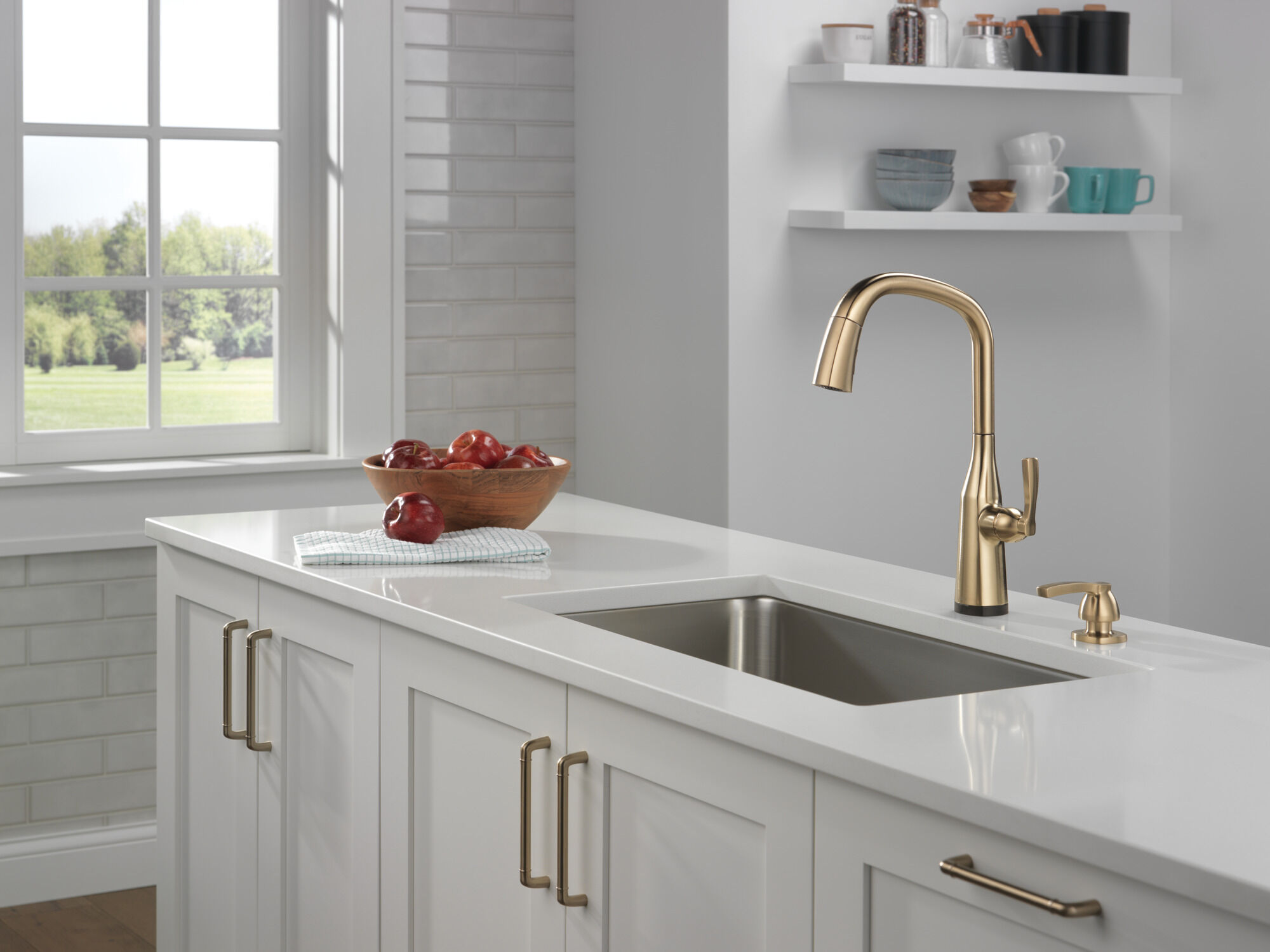 Touch2O® Pull-Down Kitchen w/ Voice in Lumicoat® Champagne Bronze
