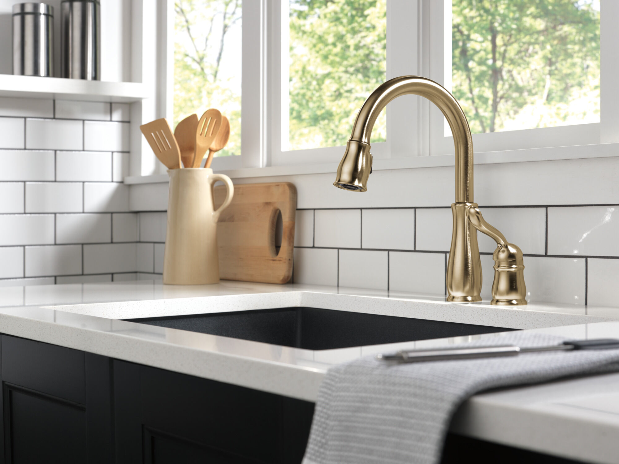 Single Handle Pull-Down Kitchen Faucet in Champagne Bronze 978-CZ