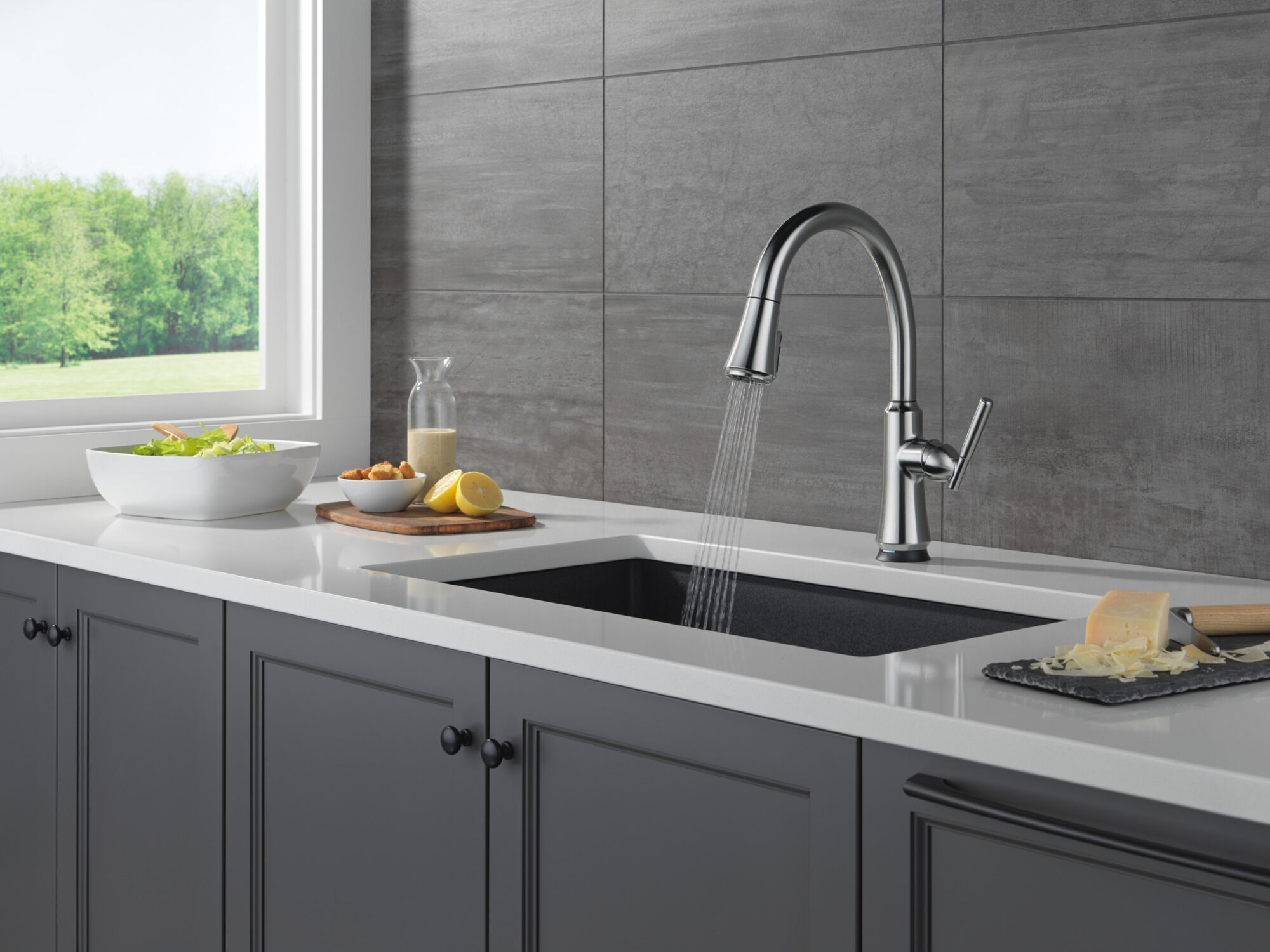 Touch2O® Technology Kitchen Faucet with Touchless Technology in