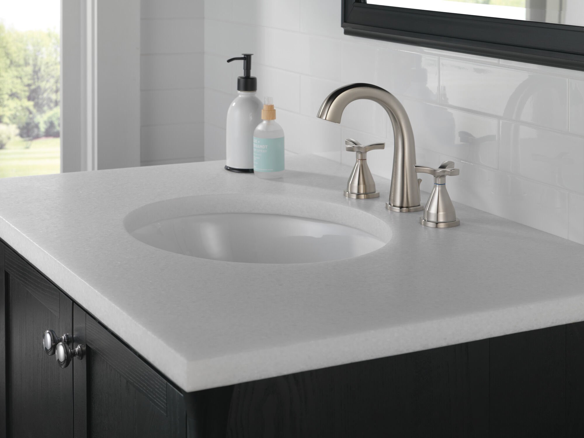 Delta Faucet 357756-CZMPU-DST 蛇口 幅広 シャンパンブロンズ