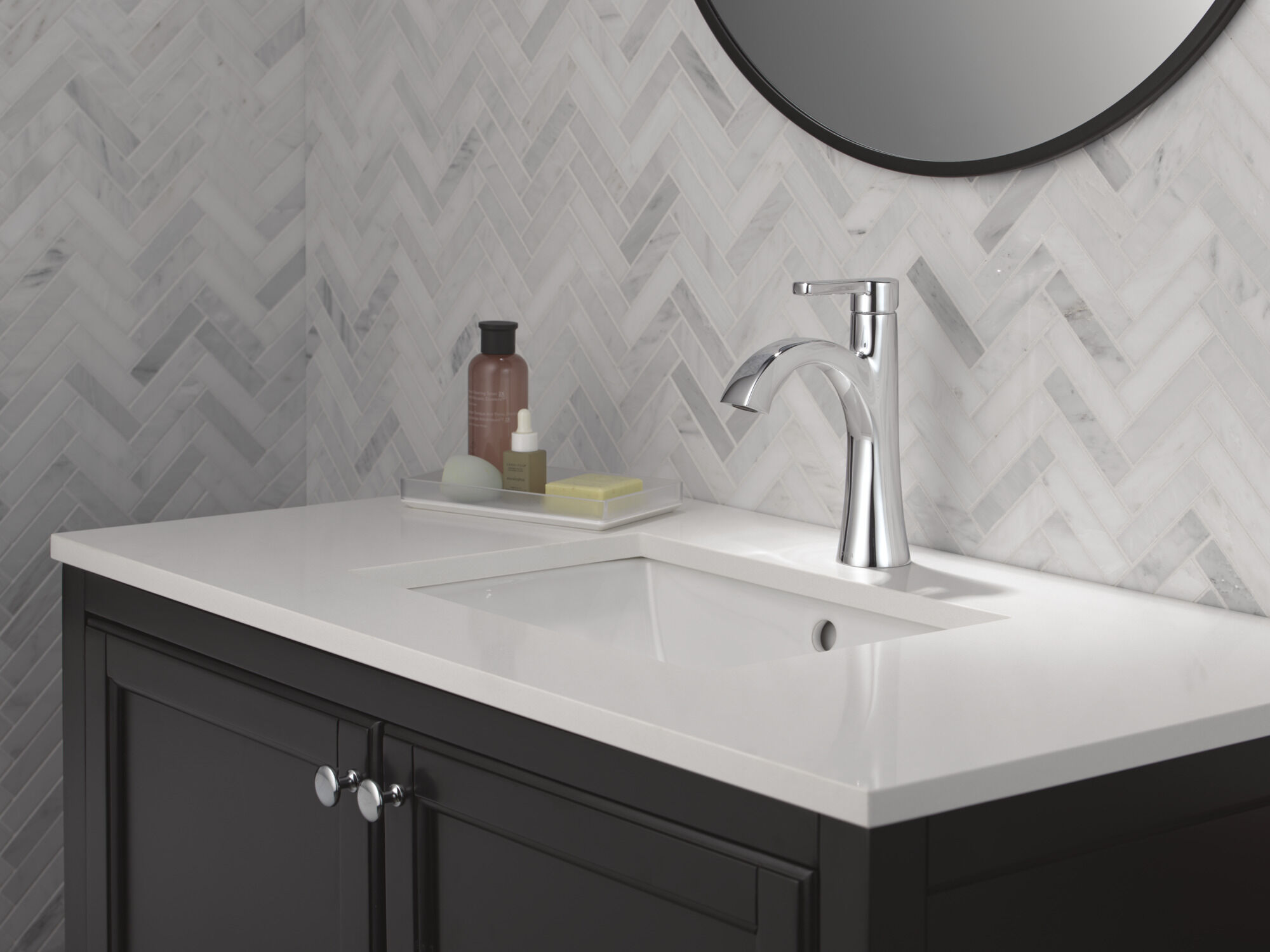 Single Handle Bathroom Faucet in Chrome 562-MPU-DST | Delta Faucet