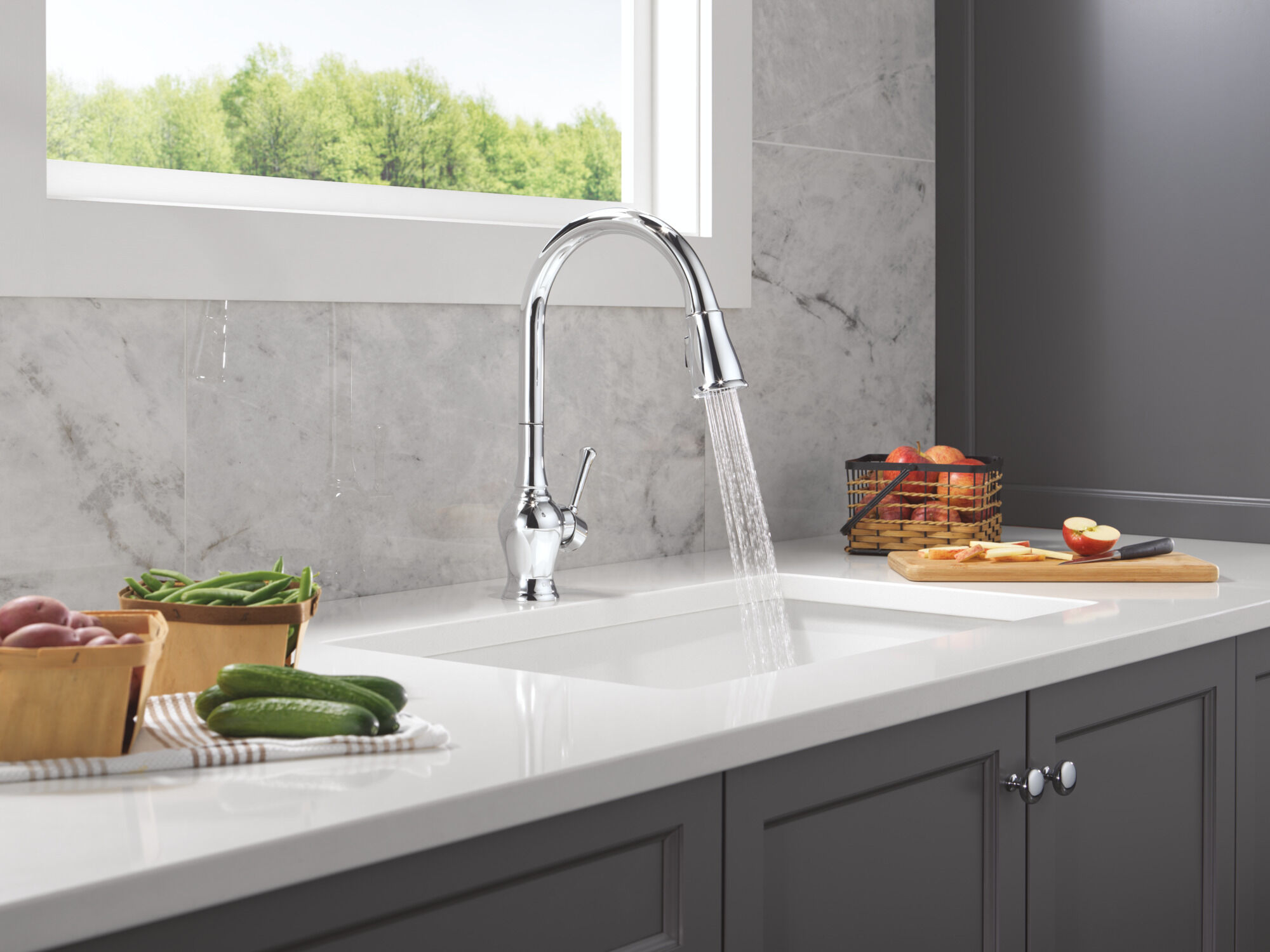 Single Handle Pull-Down Kitchen Faucet in Chrome - Thumbnail 3