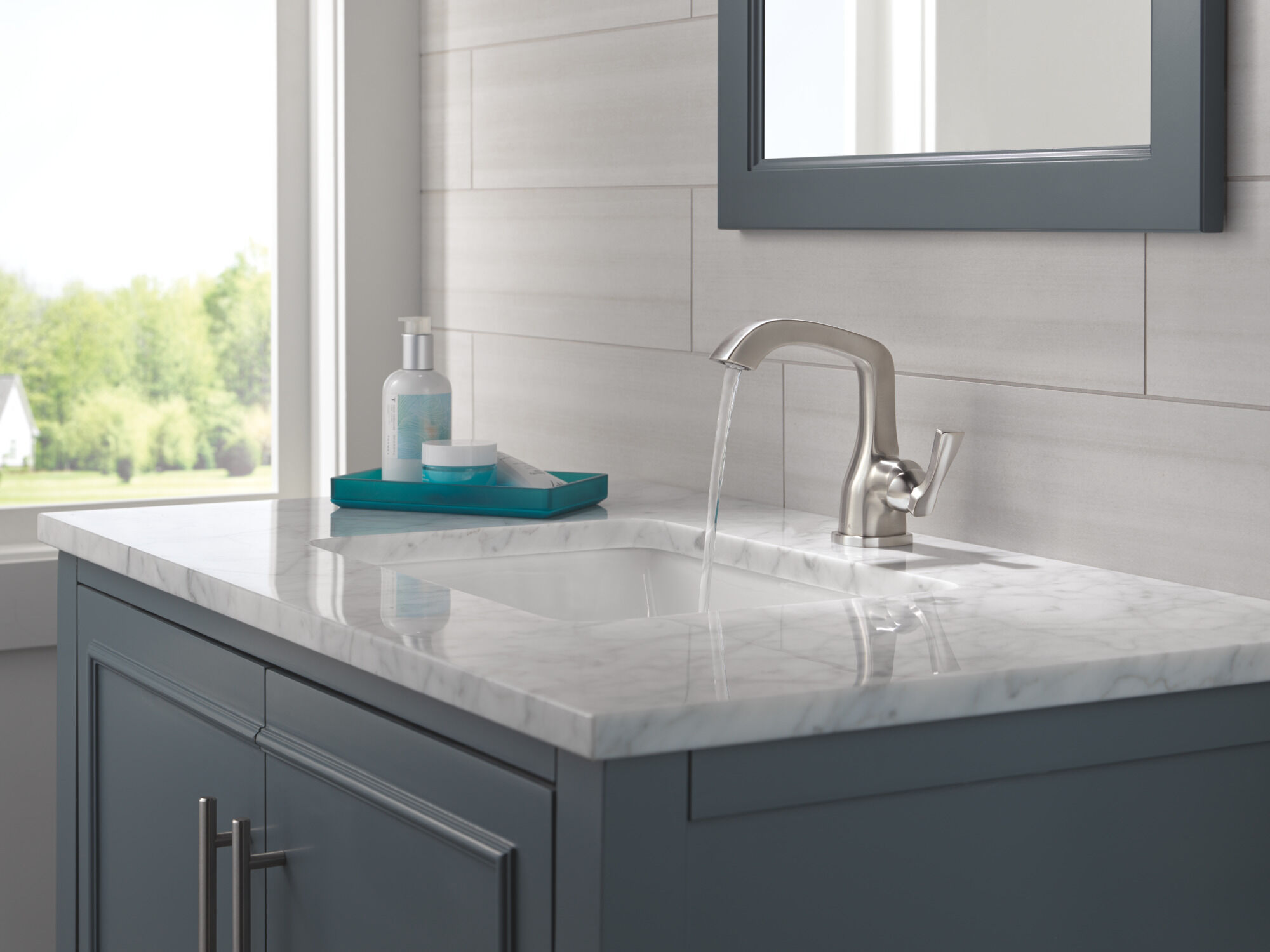 Single Handle Bathroom Faucet in Lumicoat® Stainless 576-SS-PR-LPU