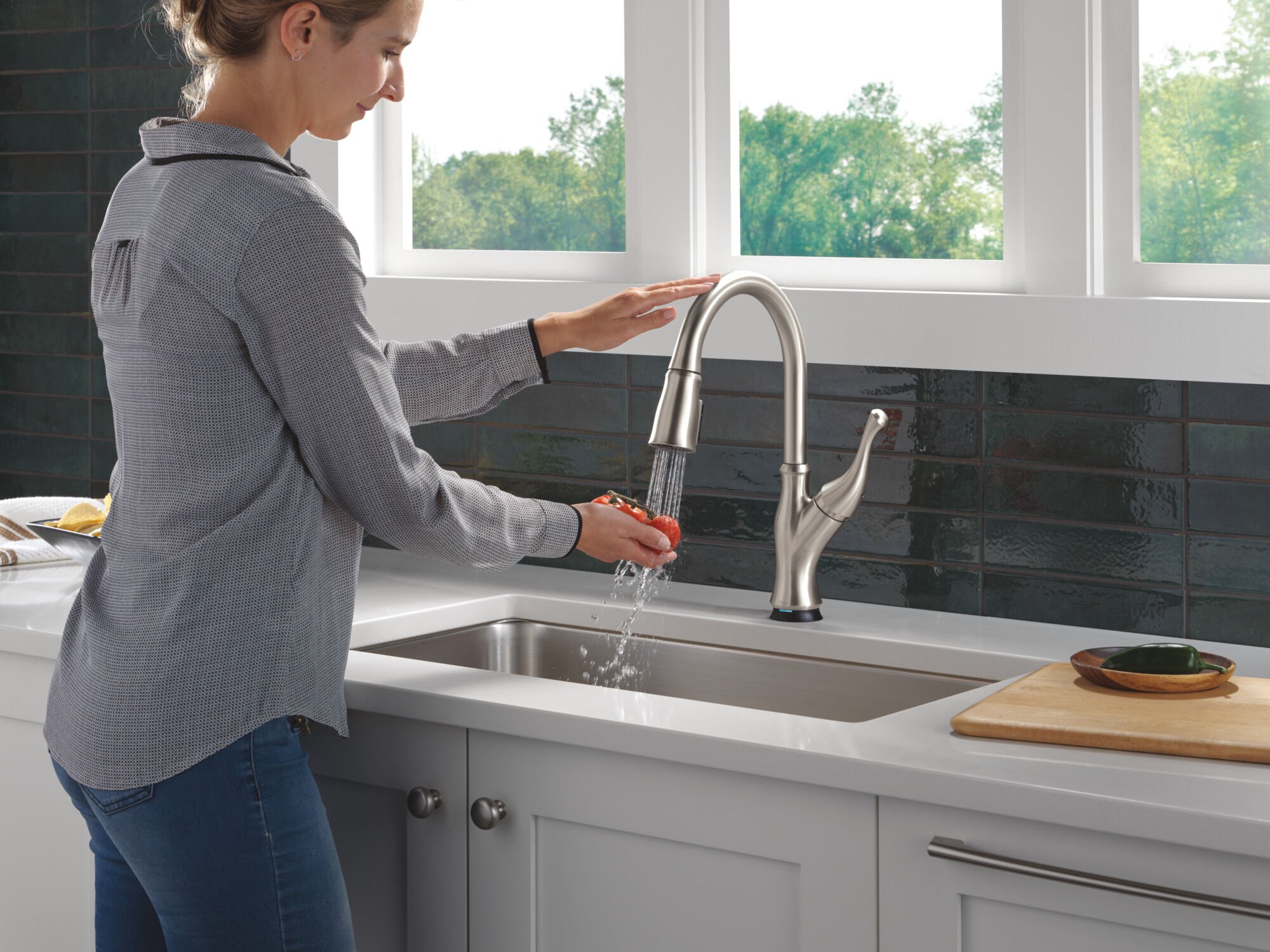 Touch2O® Technology Kitchen Faucet with Touchless Technology in
