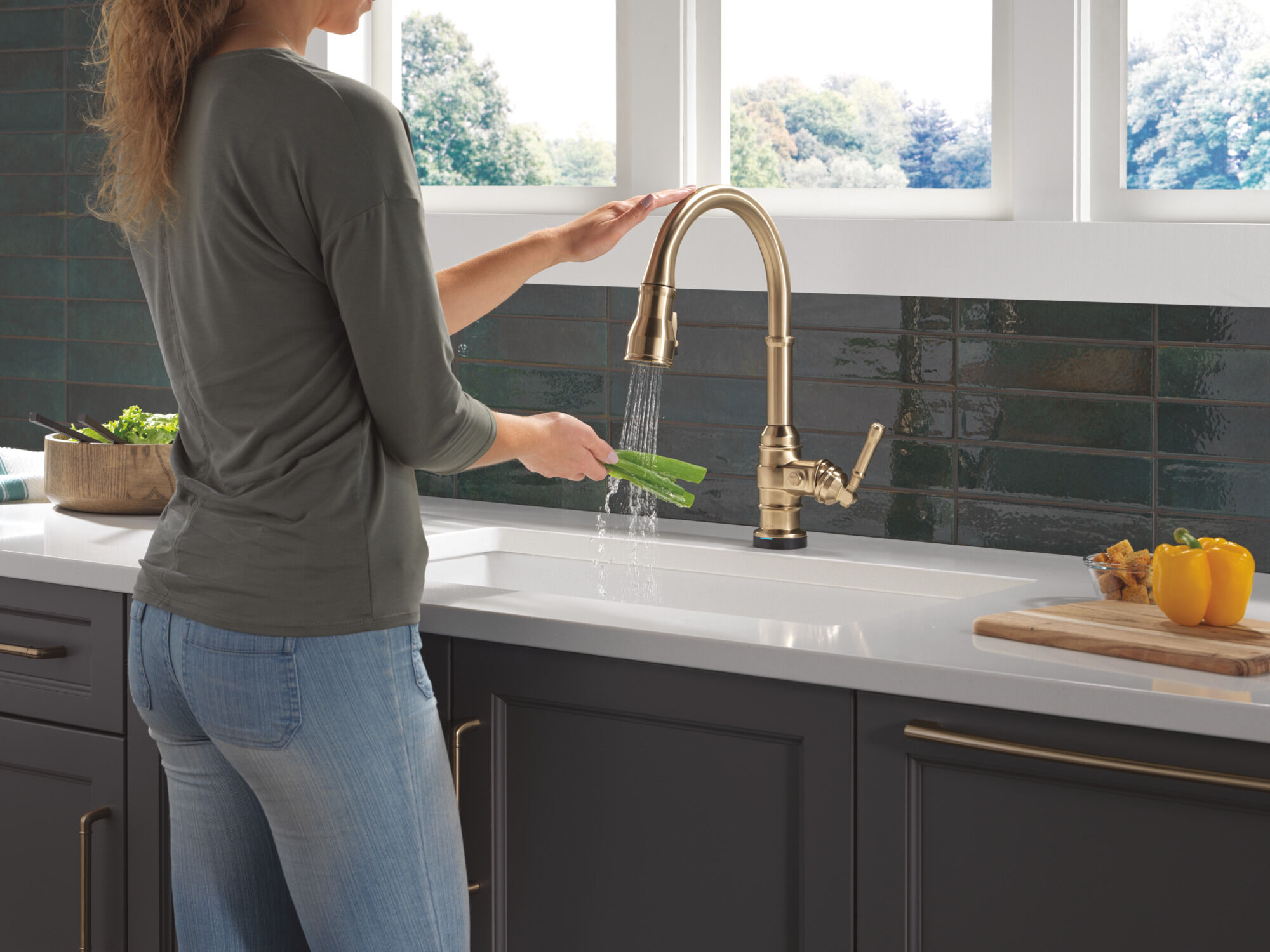 Touch2O® Technology Kitchen Faucet with Touchless Technology in