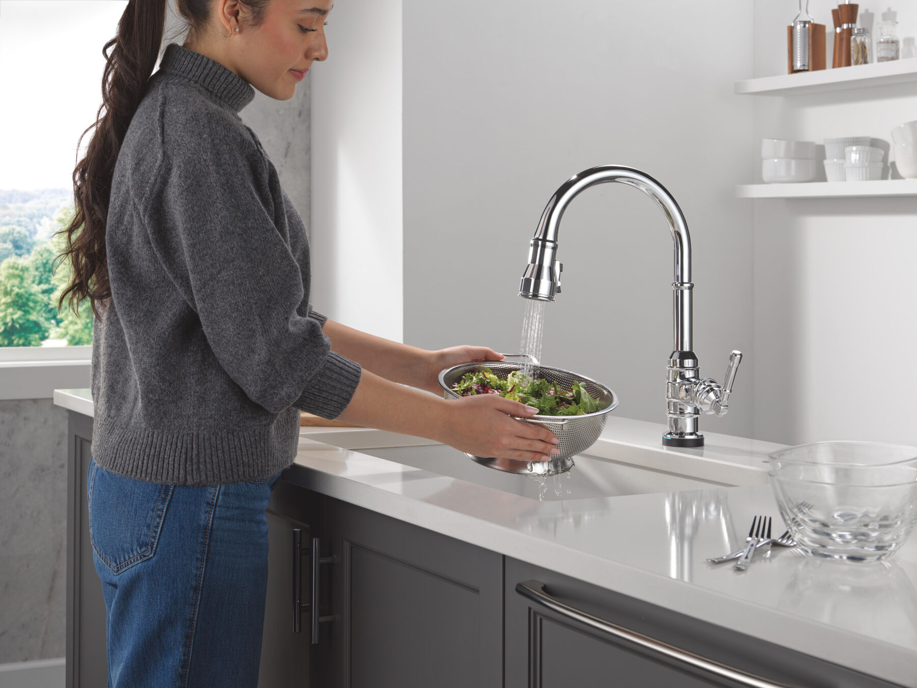 Touch<sub>2</sub>O® Technology Kitchen Faucet with Touchless Technology, image 5