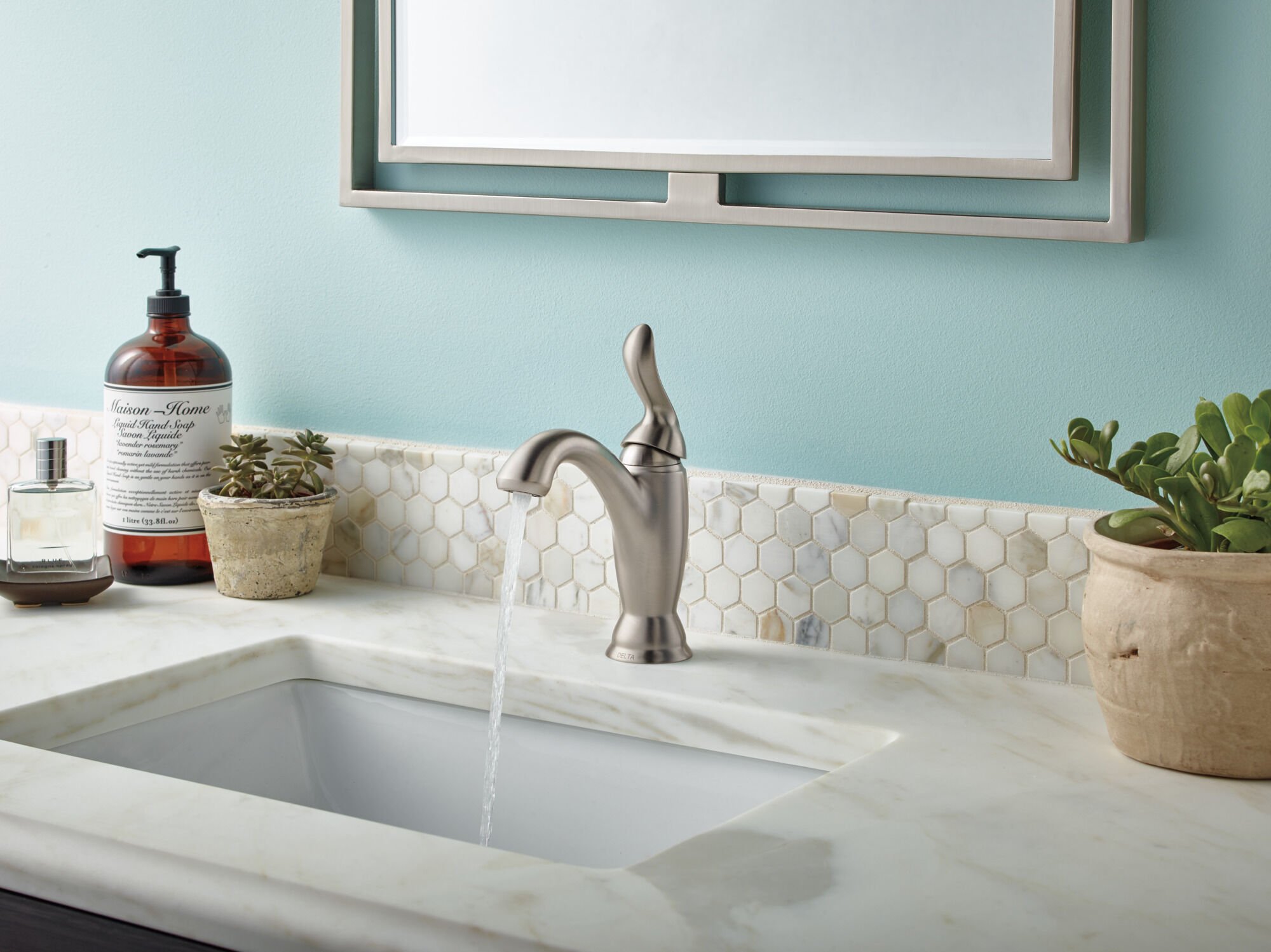 Single Handle Bathroom Faucet in Stainless 594-SSMPU-DST | Delta