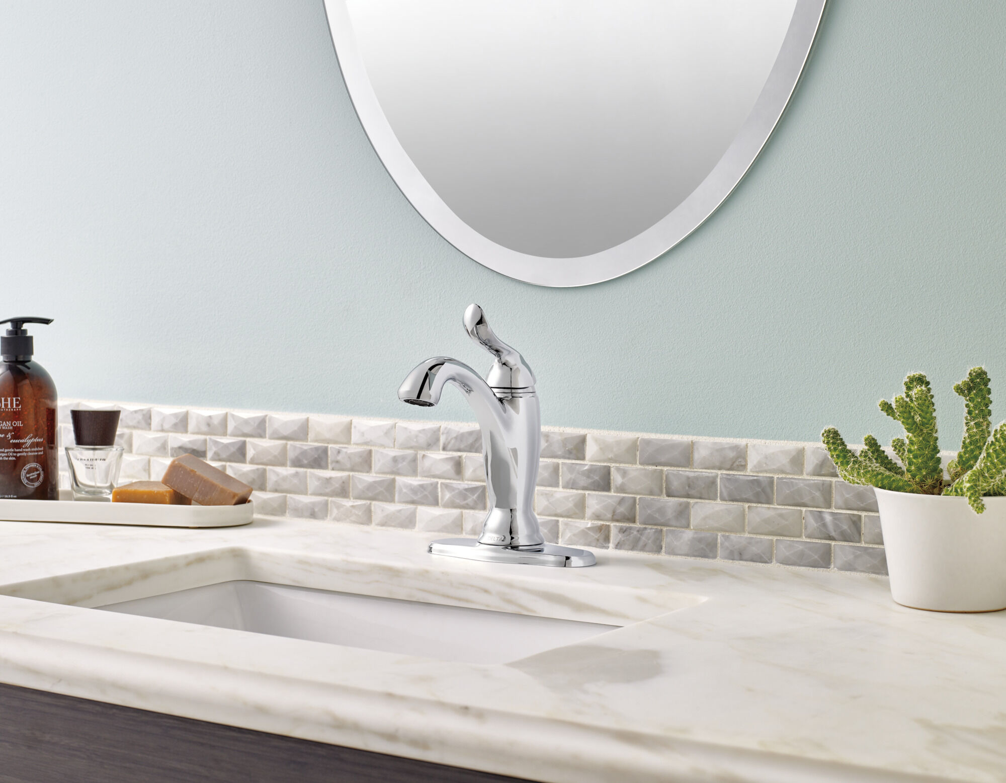 Single Handle Bathroom Faucet in Chrome 594-MPU-DST | Delta Faucet