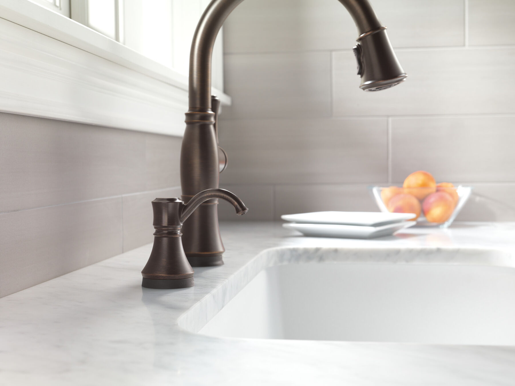 Single Handle Pull-Down Kitchen Faucet with Touch<sub>2</sub>O&reg; and ShieldSpray&reg; Technologies