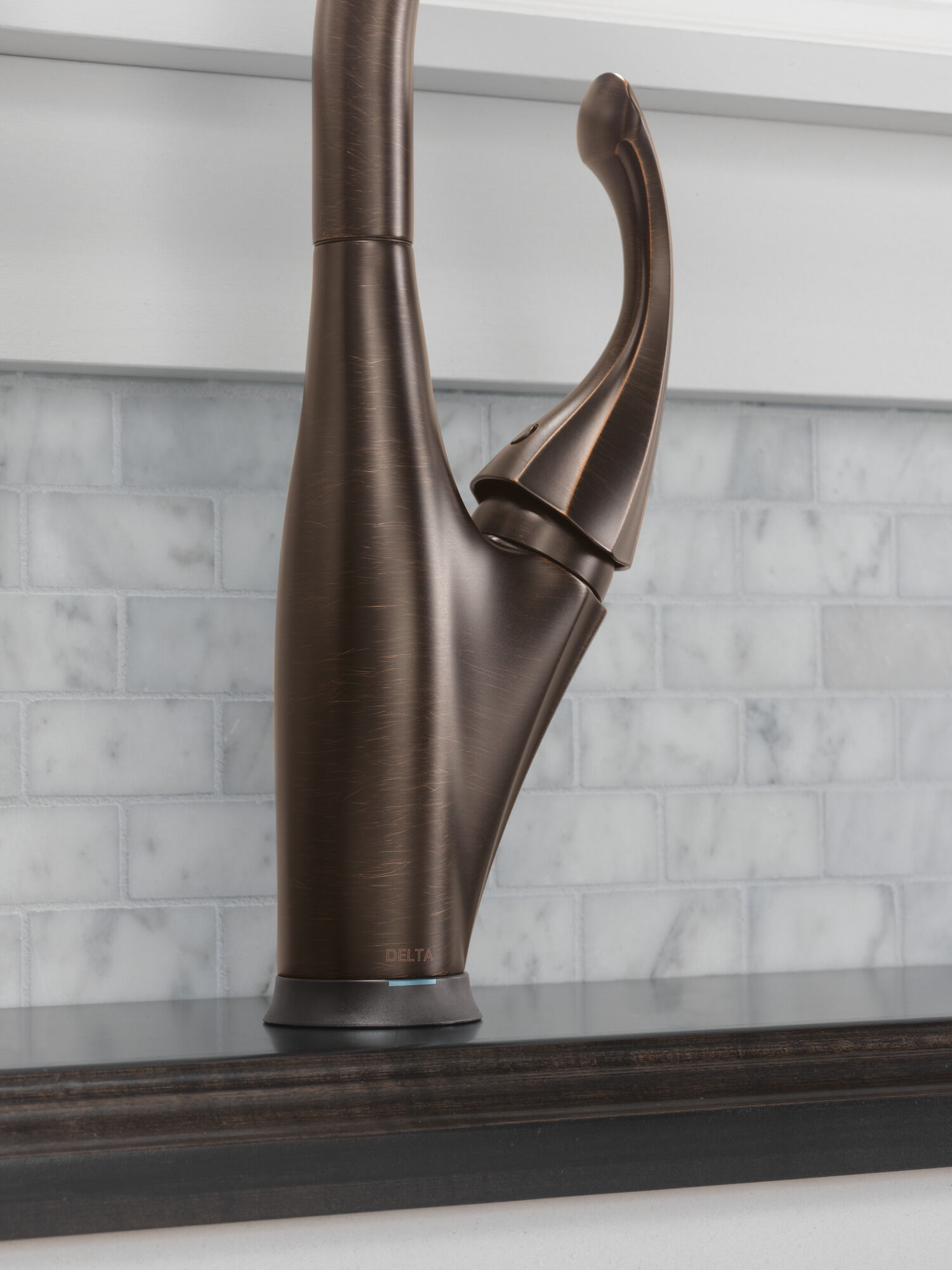 Single Handle Pull-Down Kitchen Faucet with Touch2O® and