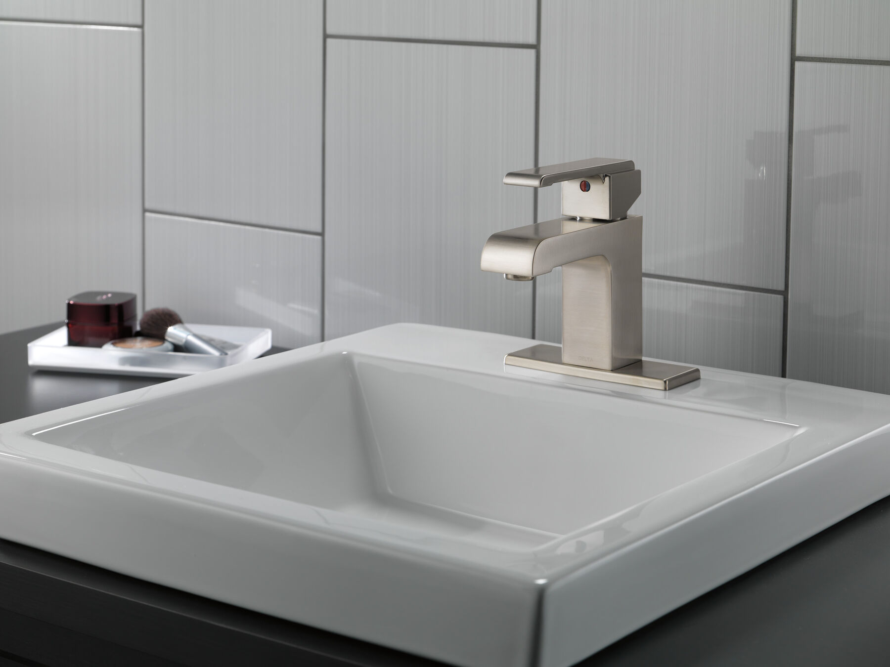 Single Handle Centerset Bathroom Faucet