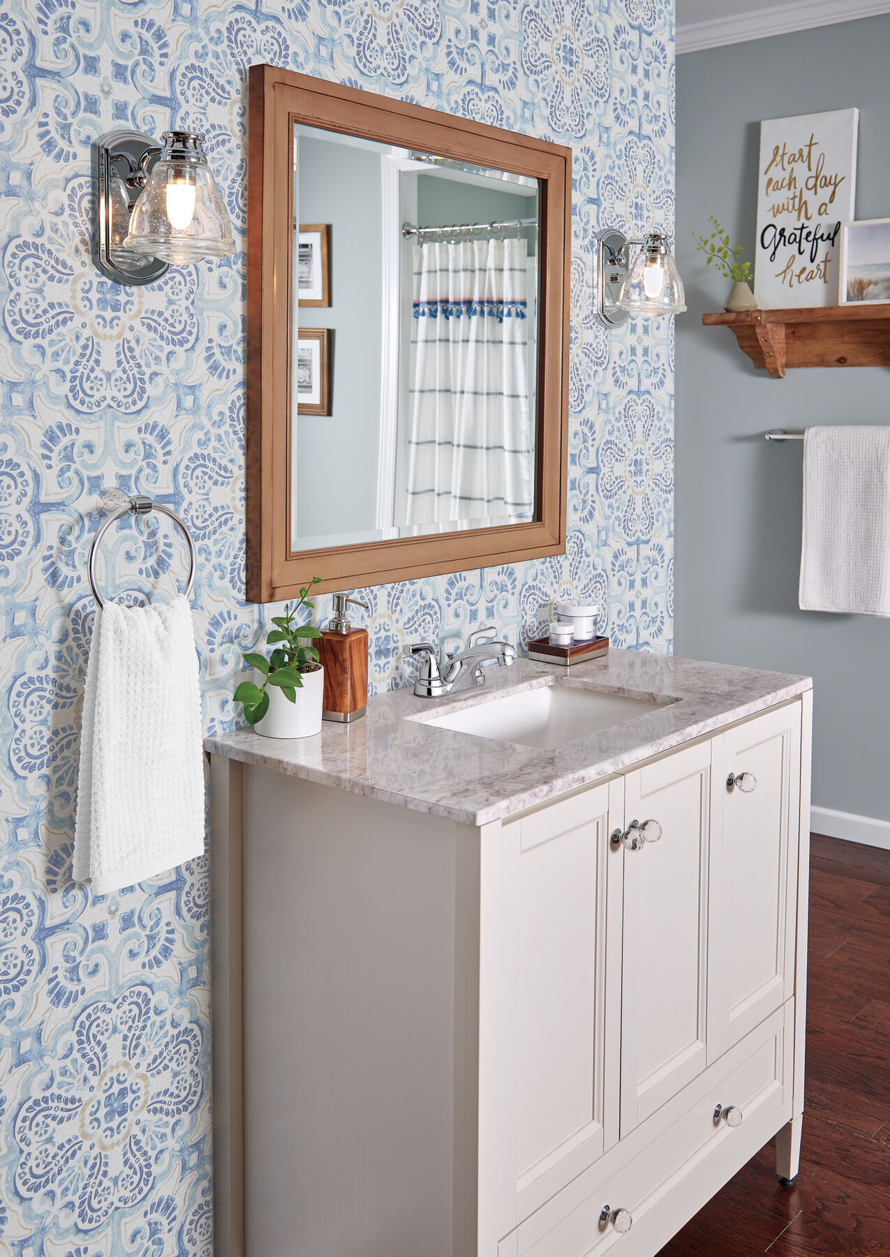 Two Handle Centerset Bathroom Faucet in Chrome — thumbnail 3