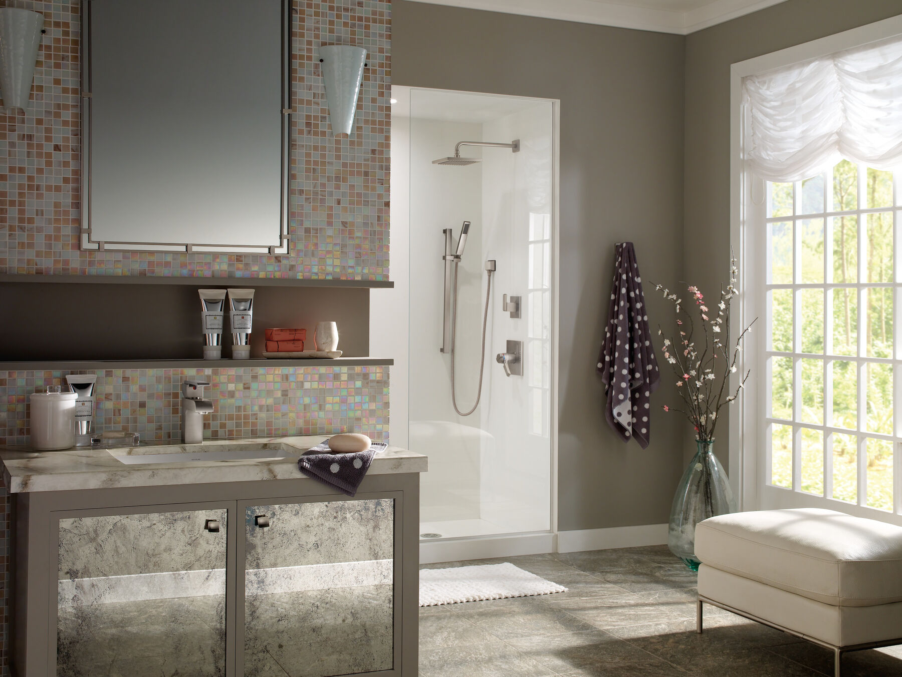 Single Handle Centerset Bathroom Faucet