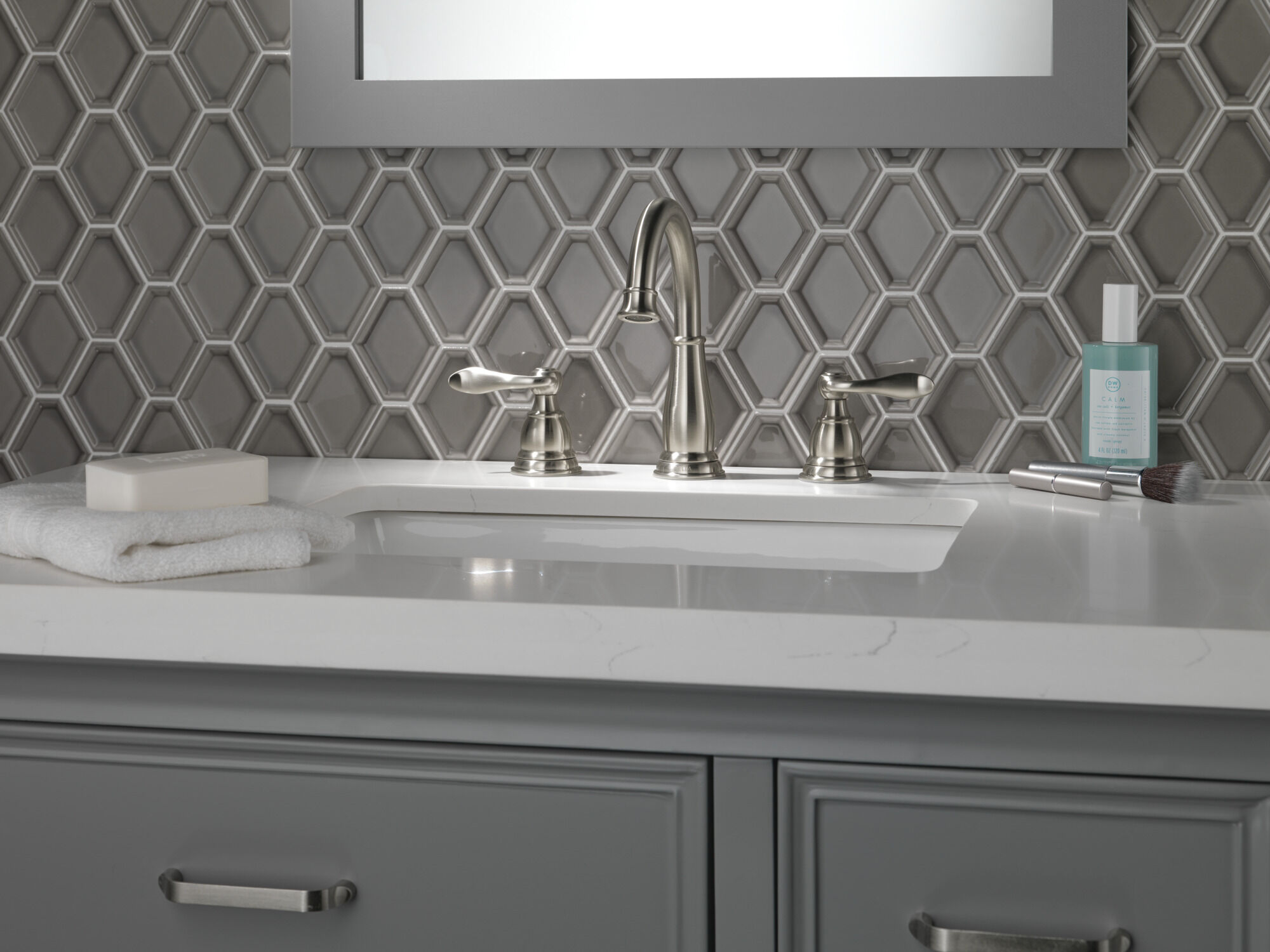 Two Handle Widespread Bathroom Faucet in Brushed Nickel 35896LF-BN