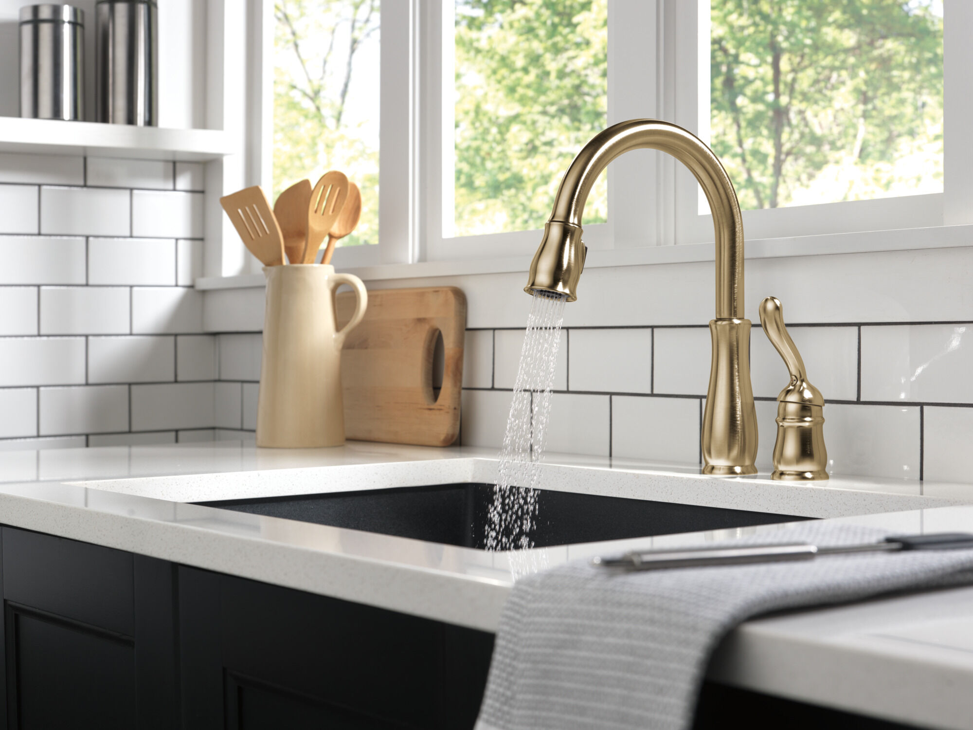 Single Handle Pull-Down Kitchen Faucet in Champagne Bronze 978-CZ