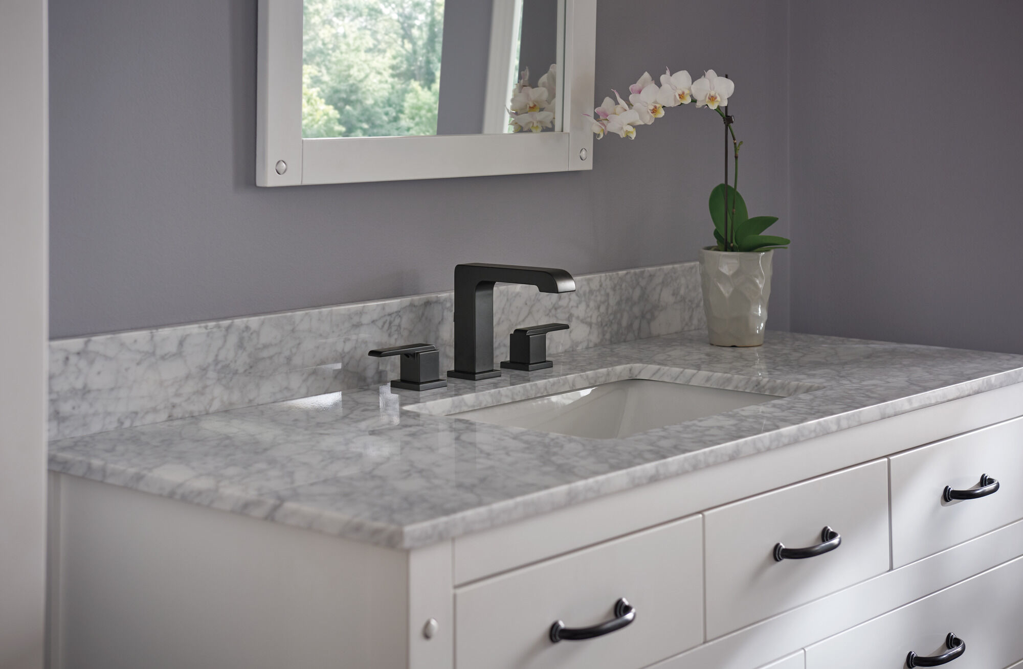 Two Handle Widespread Bathroom Faucet in Matte Black 3567-BLMPU