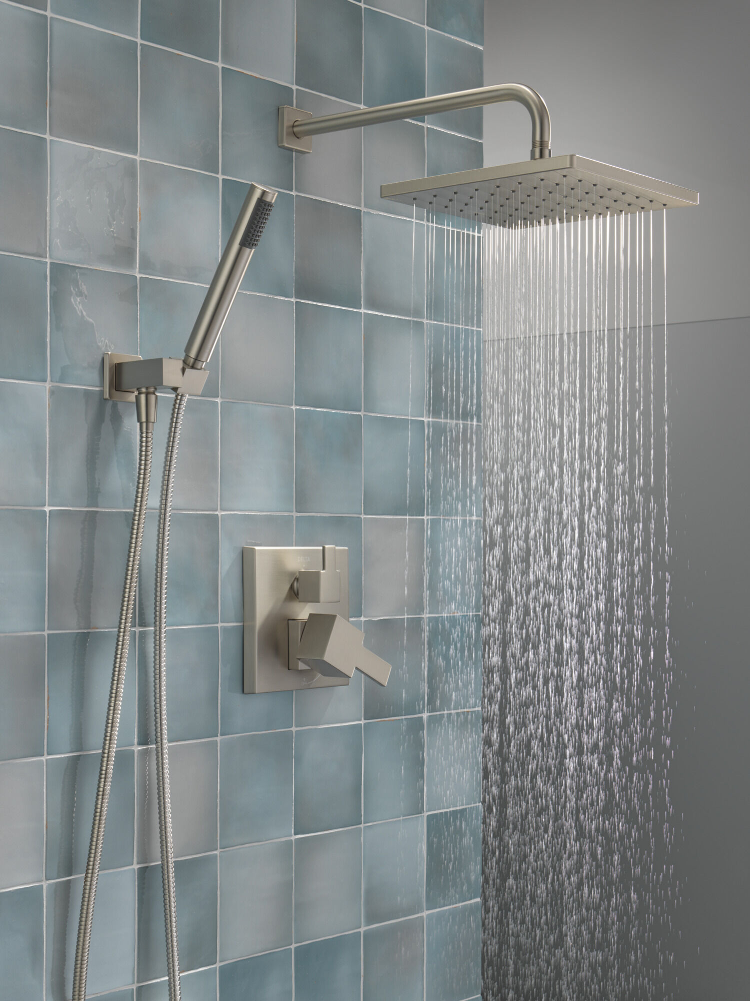 Monitor® 14 Series Shower with Raincan & Hand Shower in Spotshield