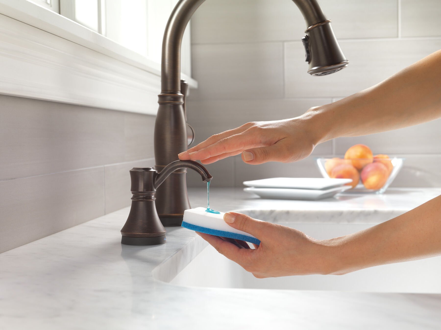 Single Handle Pull-Down Kitchen Faucet with Touch<sub>2</sub>O&reg; and ShieldSpray&reg; Technologies