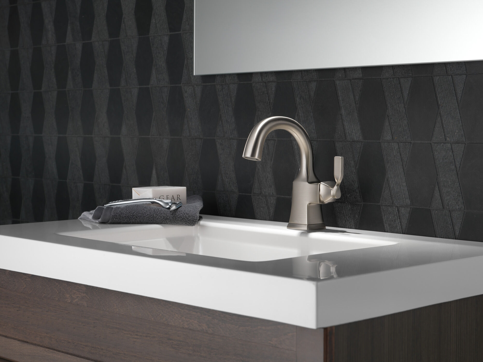 Single Handle Bathroom Faucet in Spotshield Brushed Nickel 15766LF