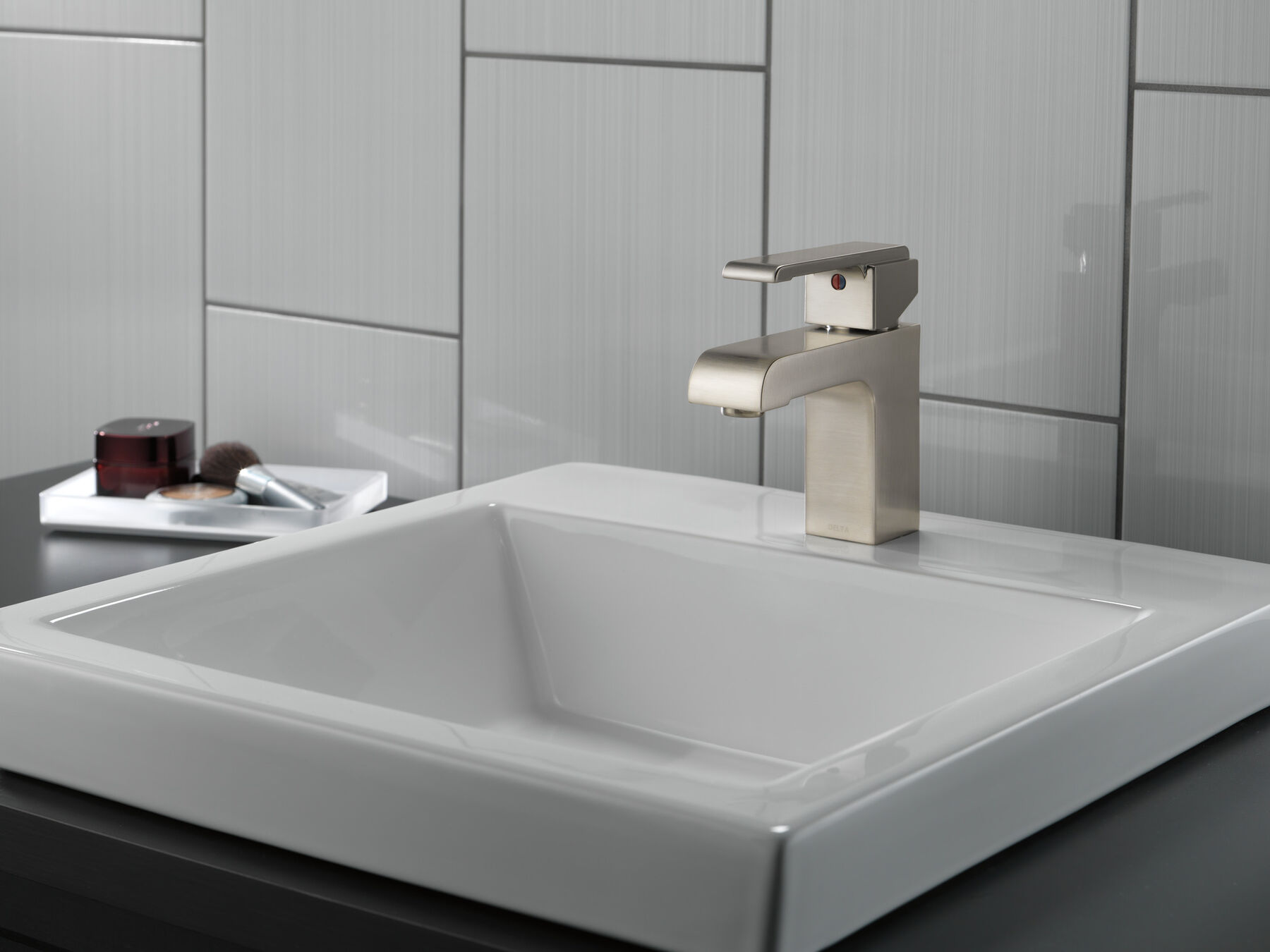 Single Handle Centerset Bathroom Faucet