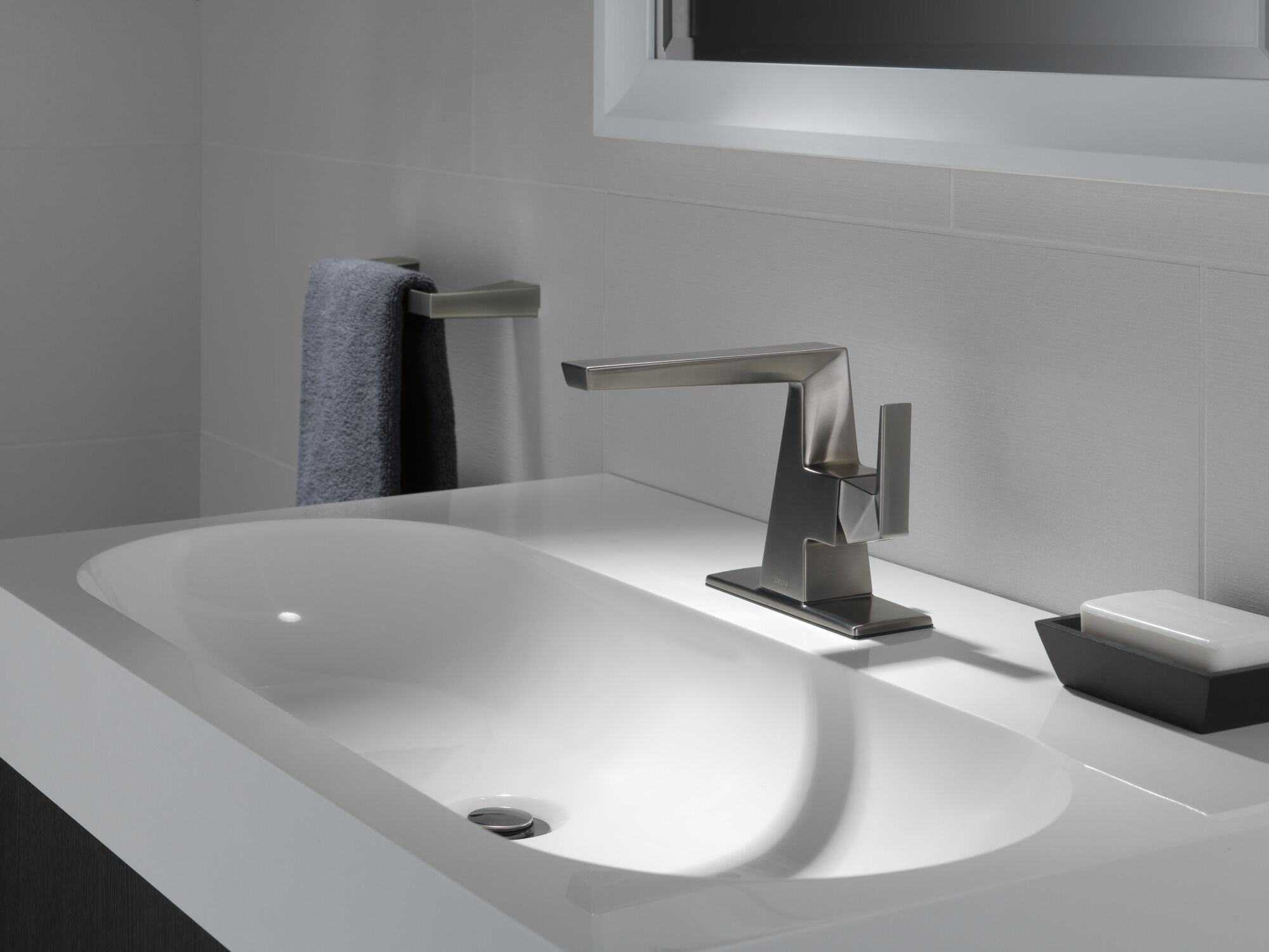 Single Handle Bathroom Faucet in Lumicoat® Black Stainless 543-KS