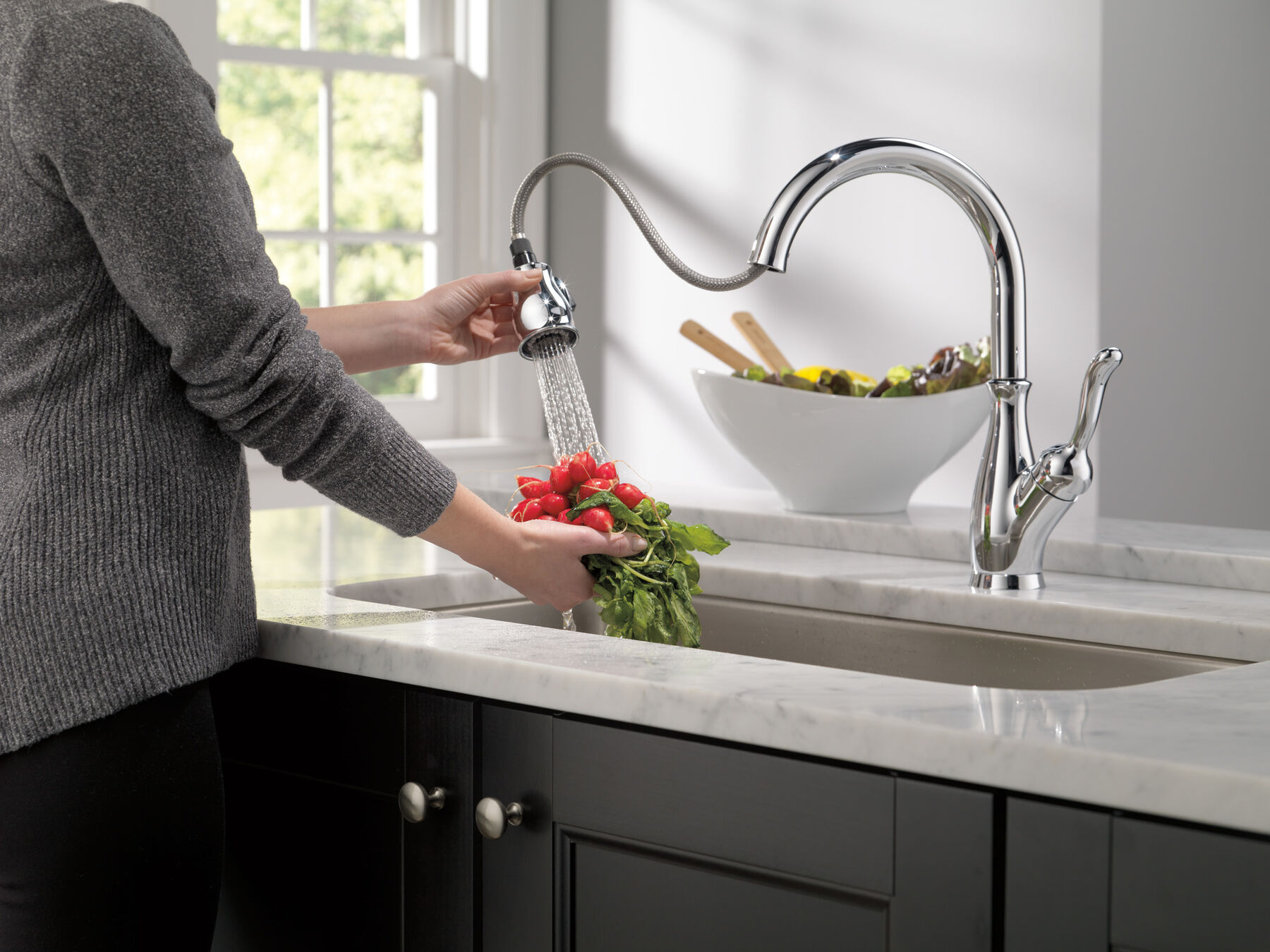 Single Handle Pull-Down Kitchen Faucet with ShieldSpray® Technology in  Chrome 9178-DST