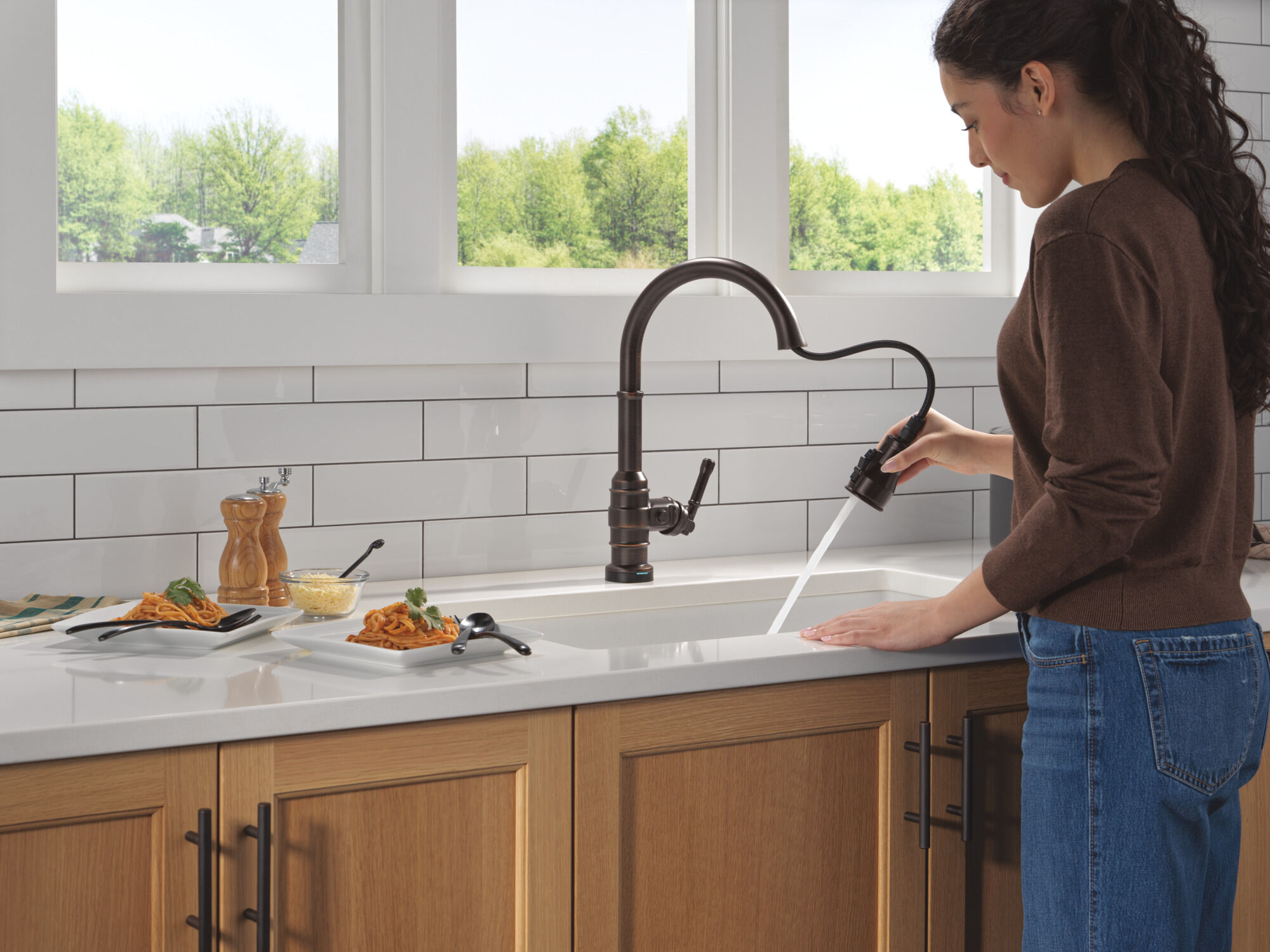 Touch2O® Technology Kitchen Faucet with Touchless Technology in