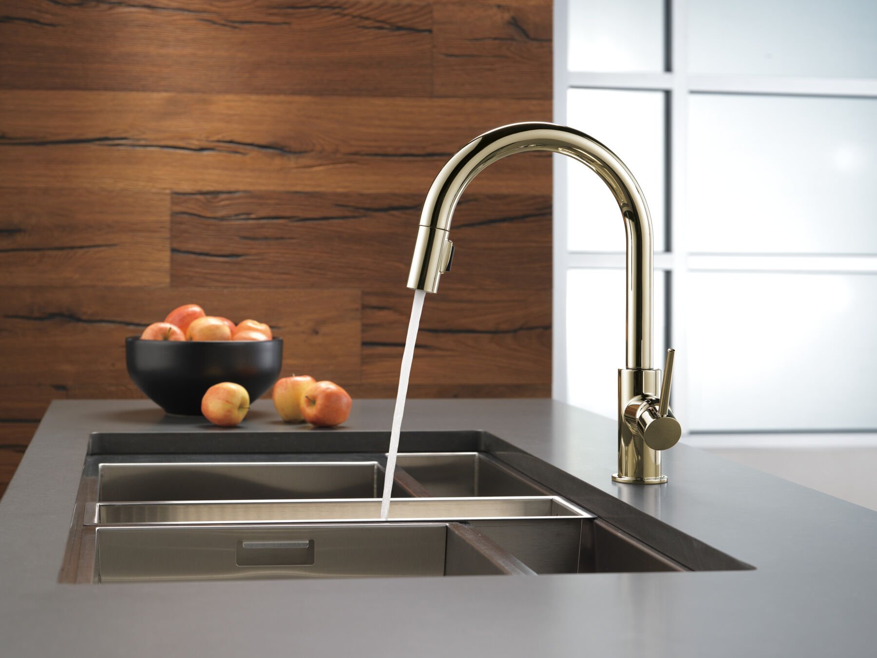 Single Handle Pull-Down Kitchen Faucet