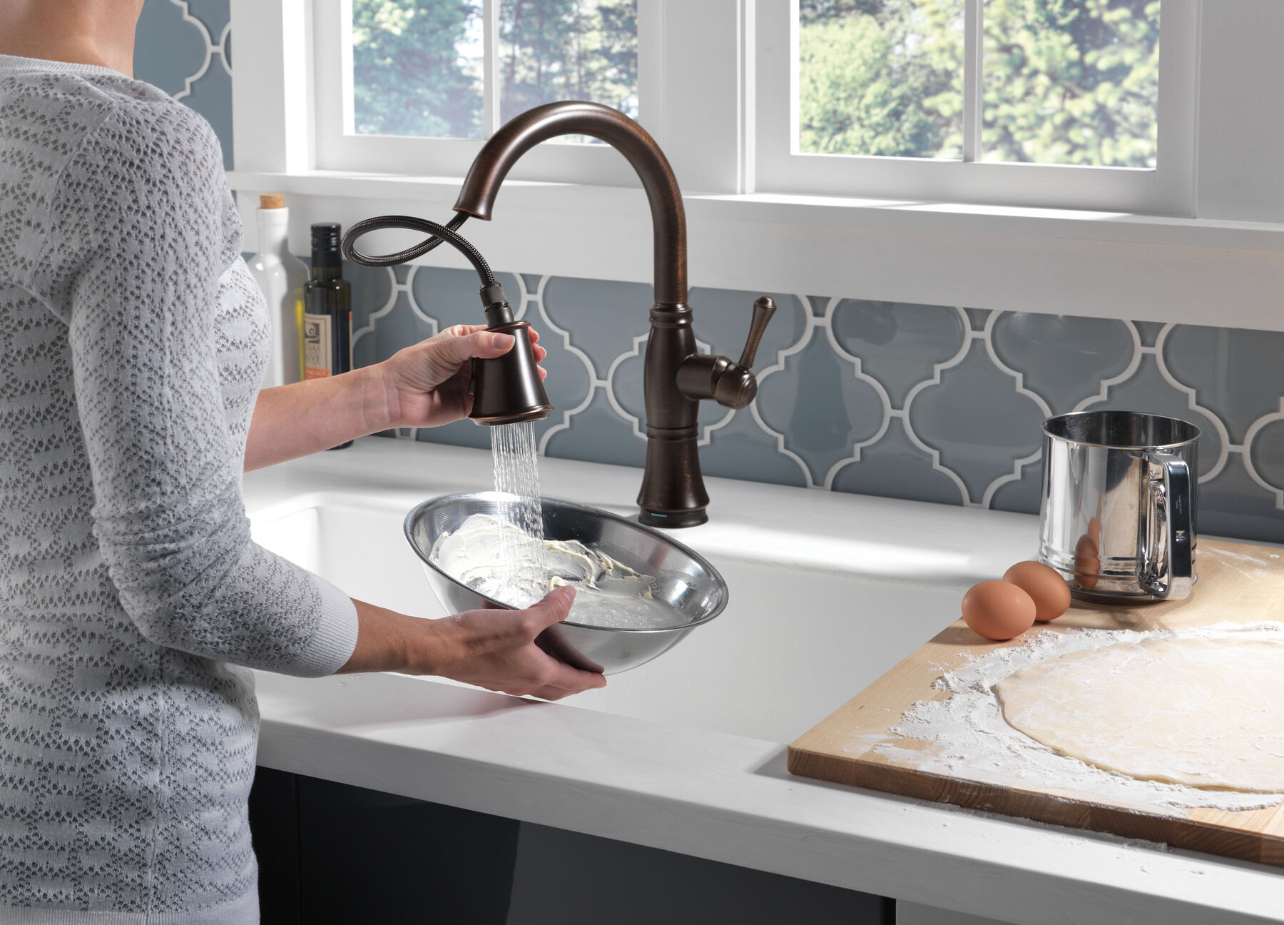 Single Handle Pull-Down Kitchen Faucet with Touch<sub>2</sub>O&reg; and ShieldSpray&reg; Technologies