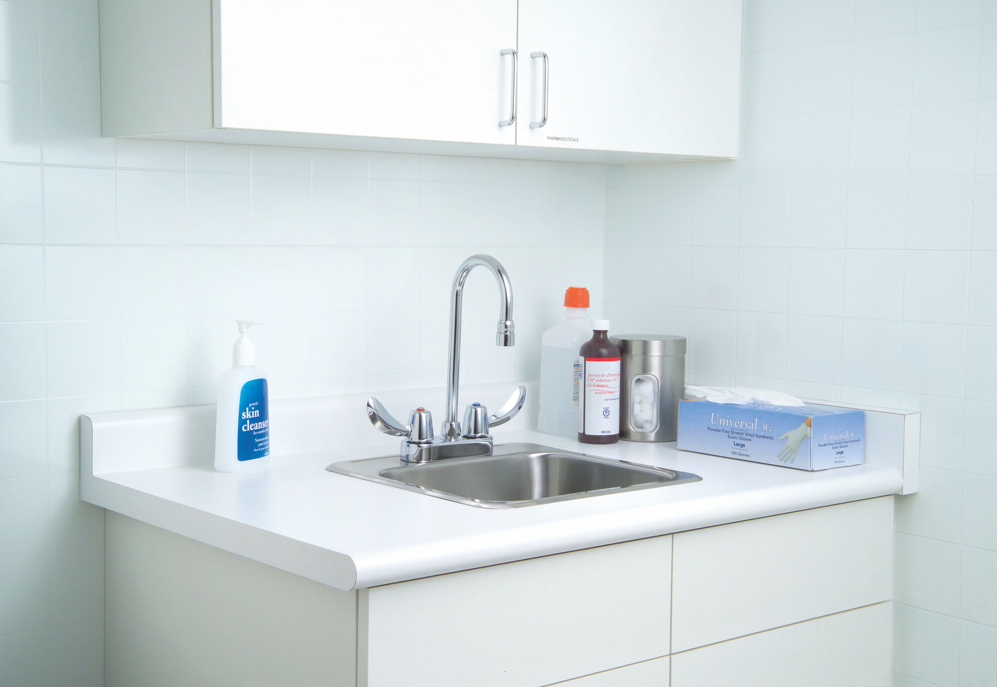 Two Handle 4 In Deck-Mount Faucet in Chrome 27C4822 | Delta Faucet