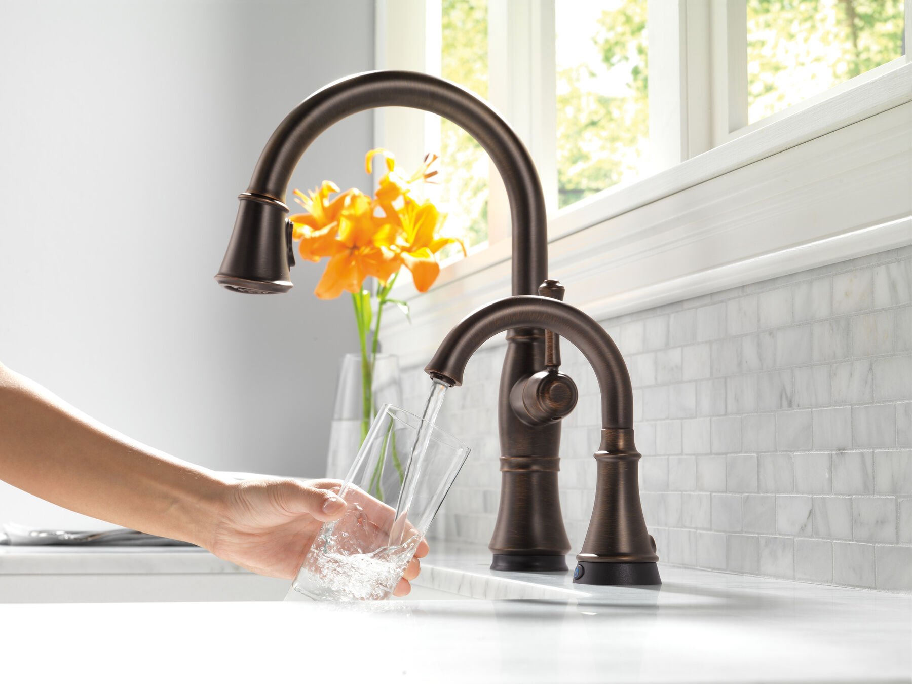 Single Handle Pull-Down Kitchen Faucet with Touch<sub>2</sub>O&reg; and ShieldSpray&reg; Technologies