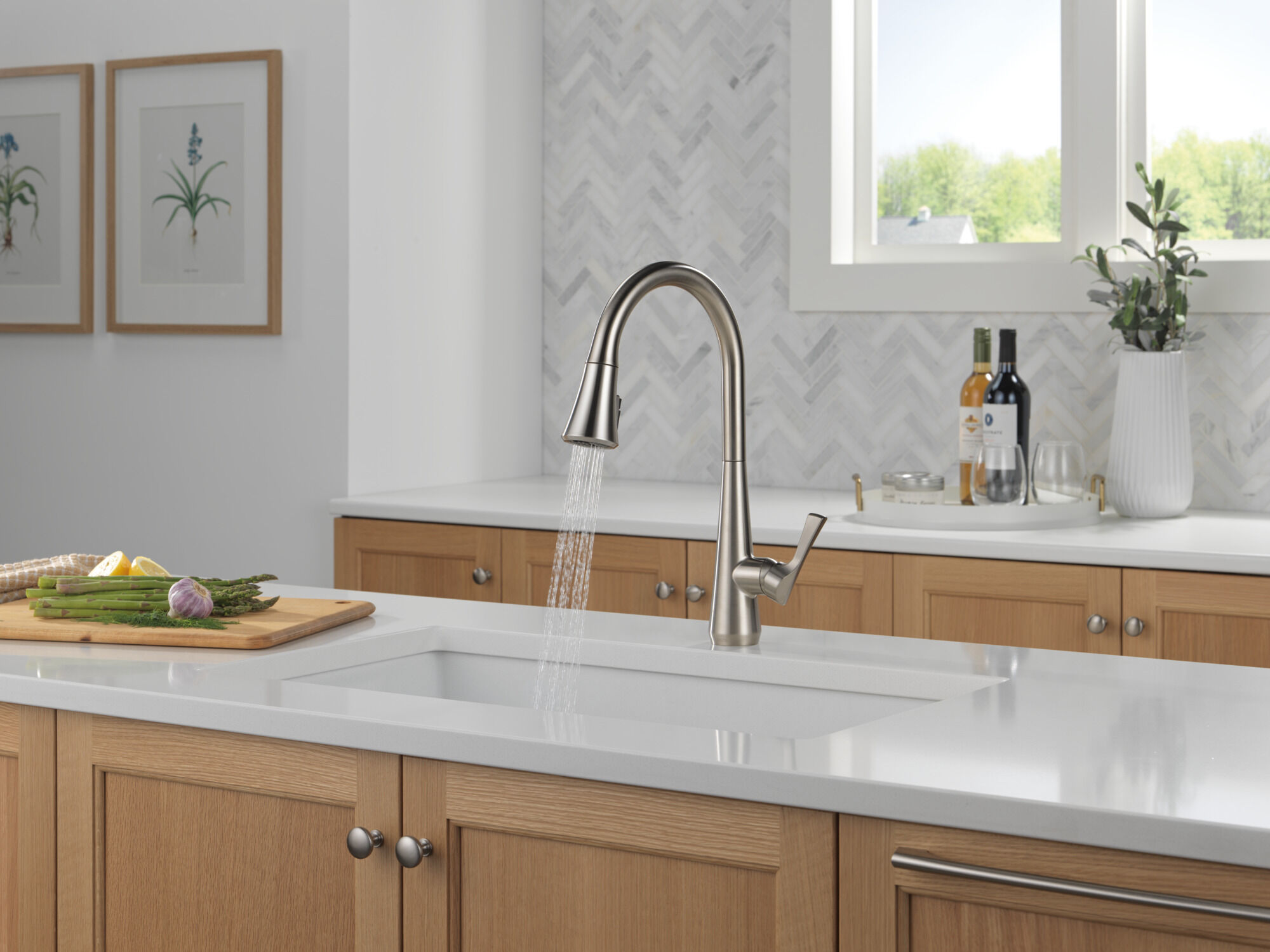 Single Handle Pull-Down Kitchen Faucet with ShieldSpray Technology