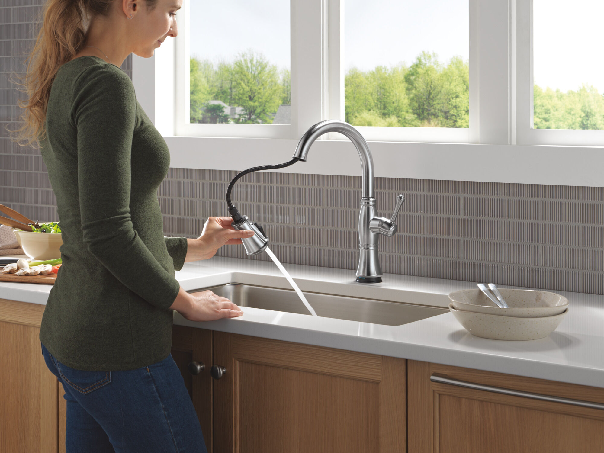 Touch2O® Technology Kitchen Faucet with Touchless Technology in