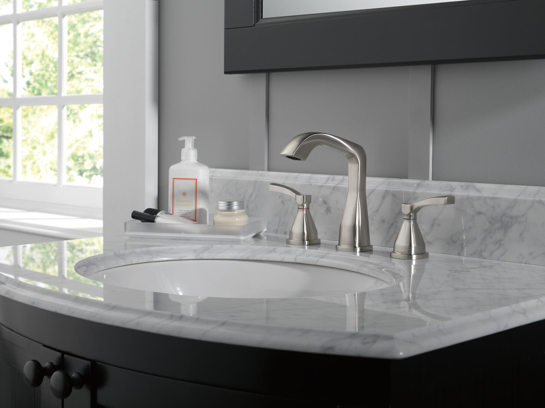 Widespread Faucet in Stainless 35776-SSMPU-DST | Delta Faucet