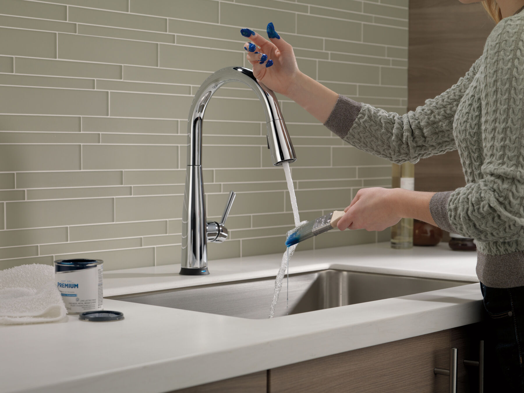 Single Handle Pull-Down Kitchen Faucet with Touch<sub>2</sub>O&reg; Technology Technology (Recertified)