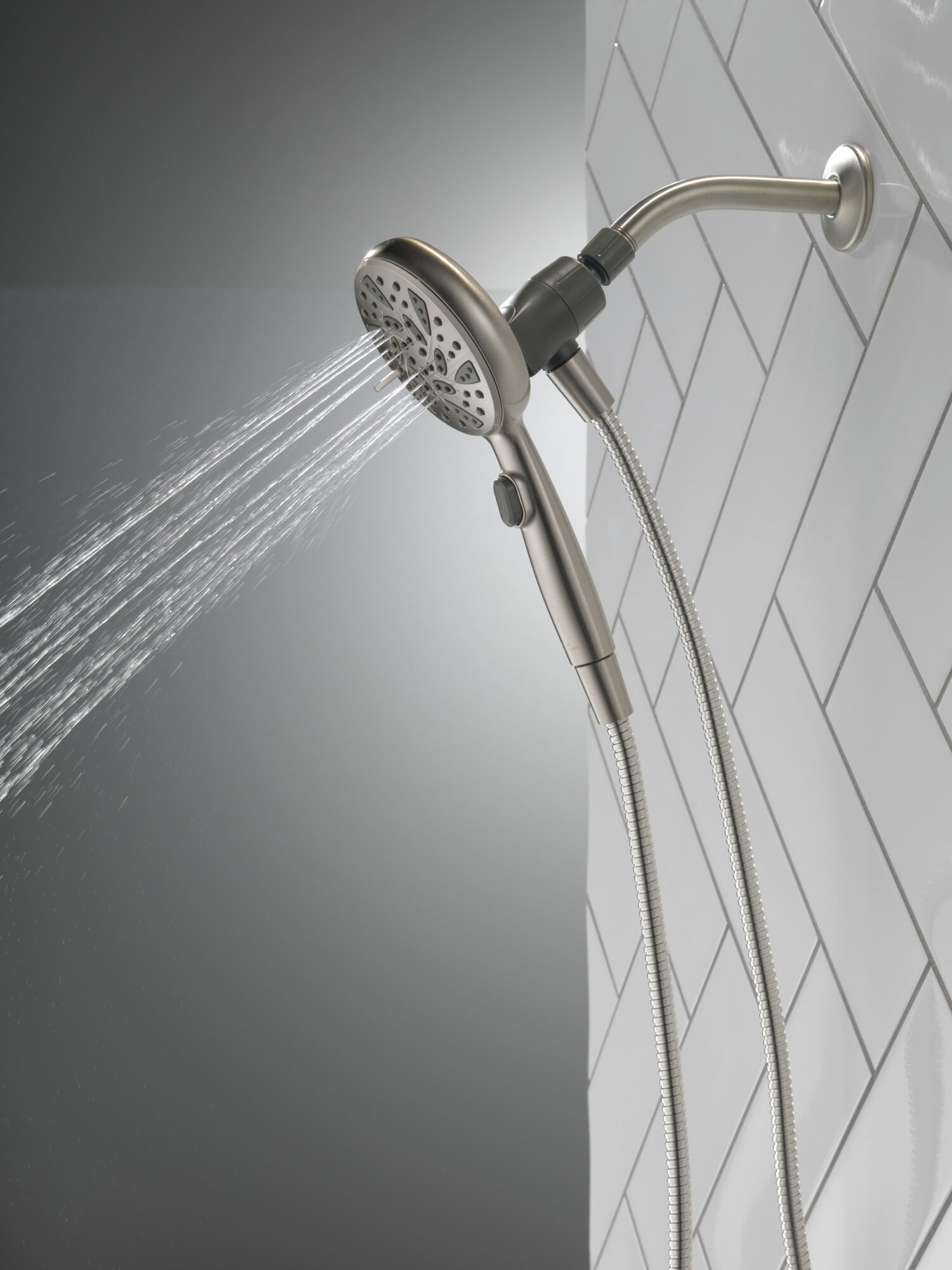 SureDock® Magnetic Hand Shower 2.5 GPM (Recertified) in Satin